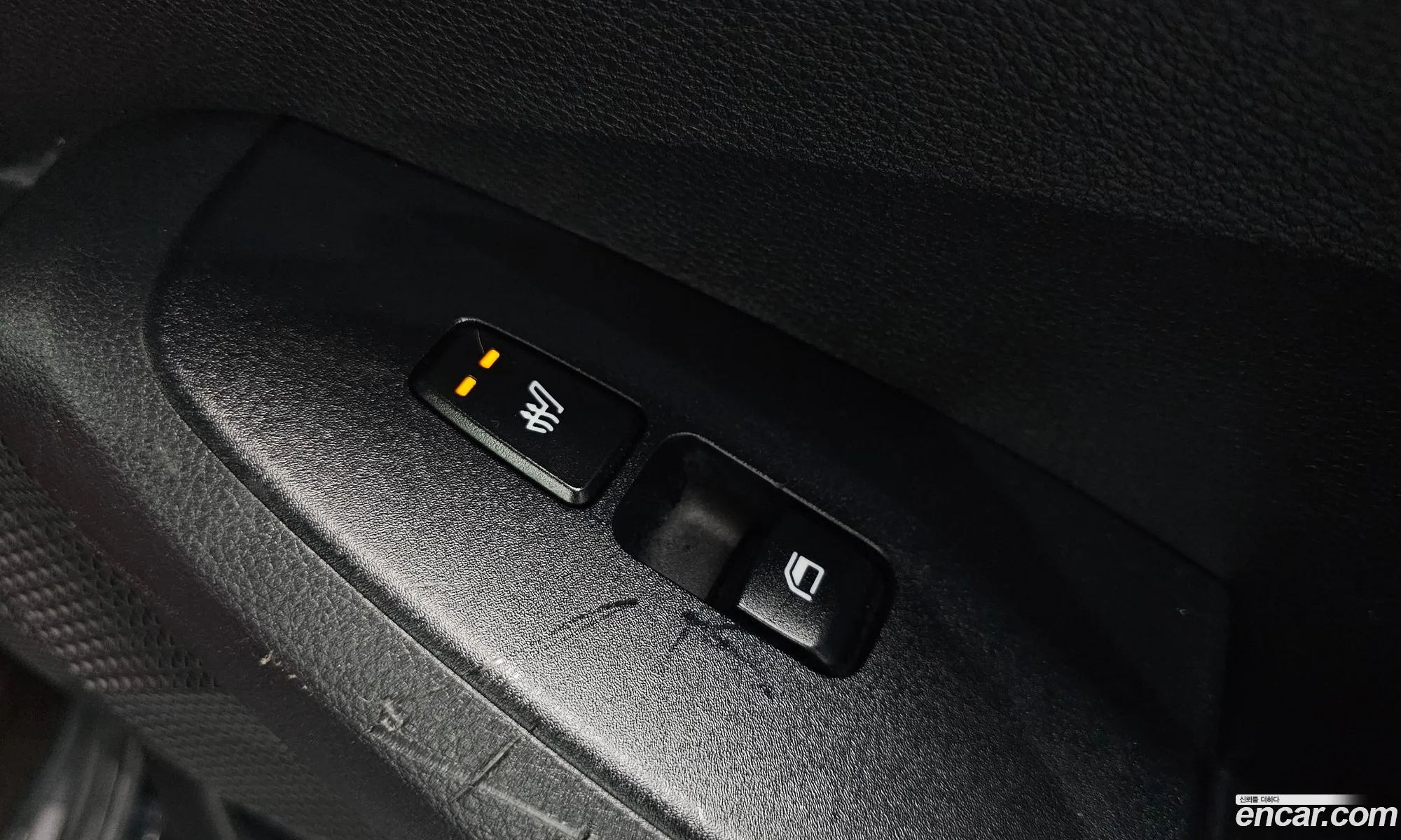 Kia Seltos 2020 KNAET812GLK084368 — 4