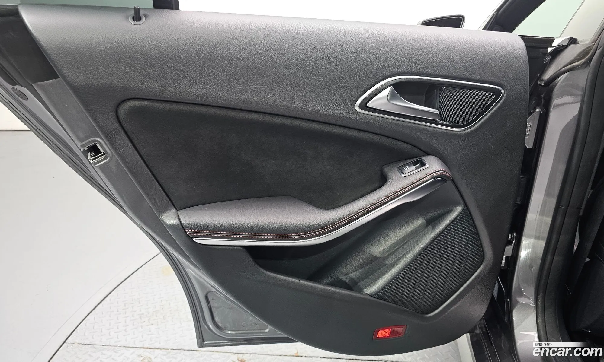 Mercedes-Benz CLA-Class C117 2017 — 17