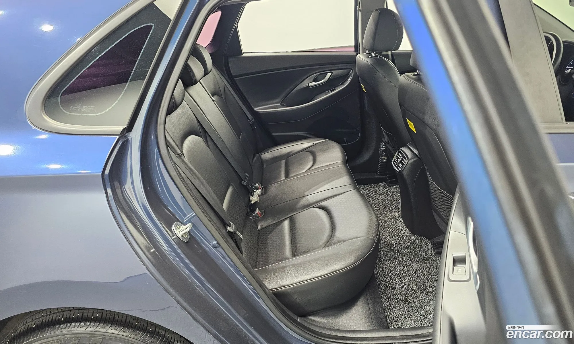 Hyundai i30 2017 KMHH151AGJU025066 — 19