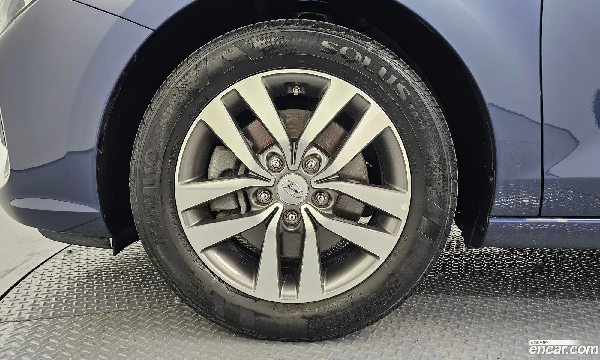 Hyundai i30 2017 KMHH151AGJU025066 — 11