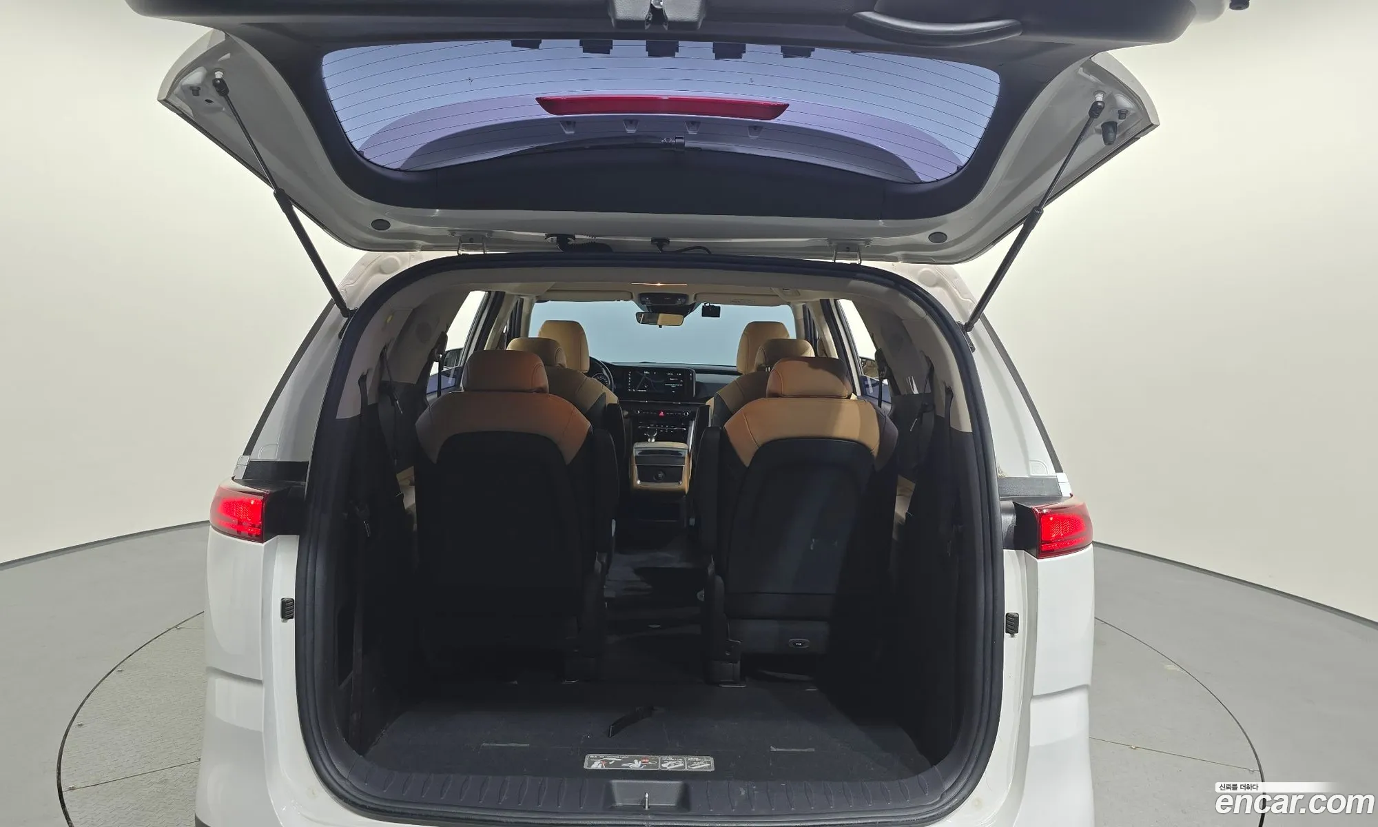 Kia Carnival 2021 KNANB81BBMS058742 — 24