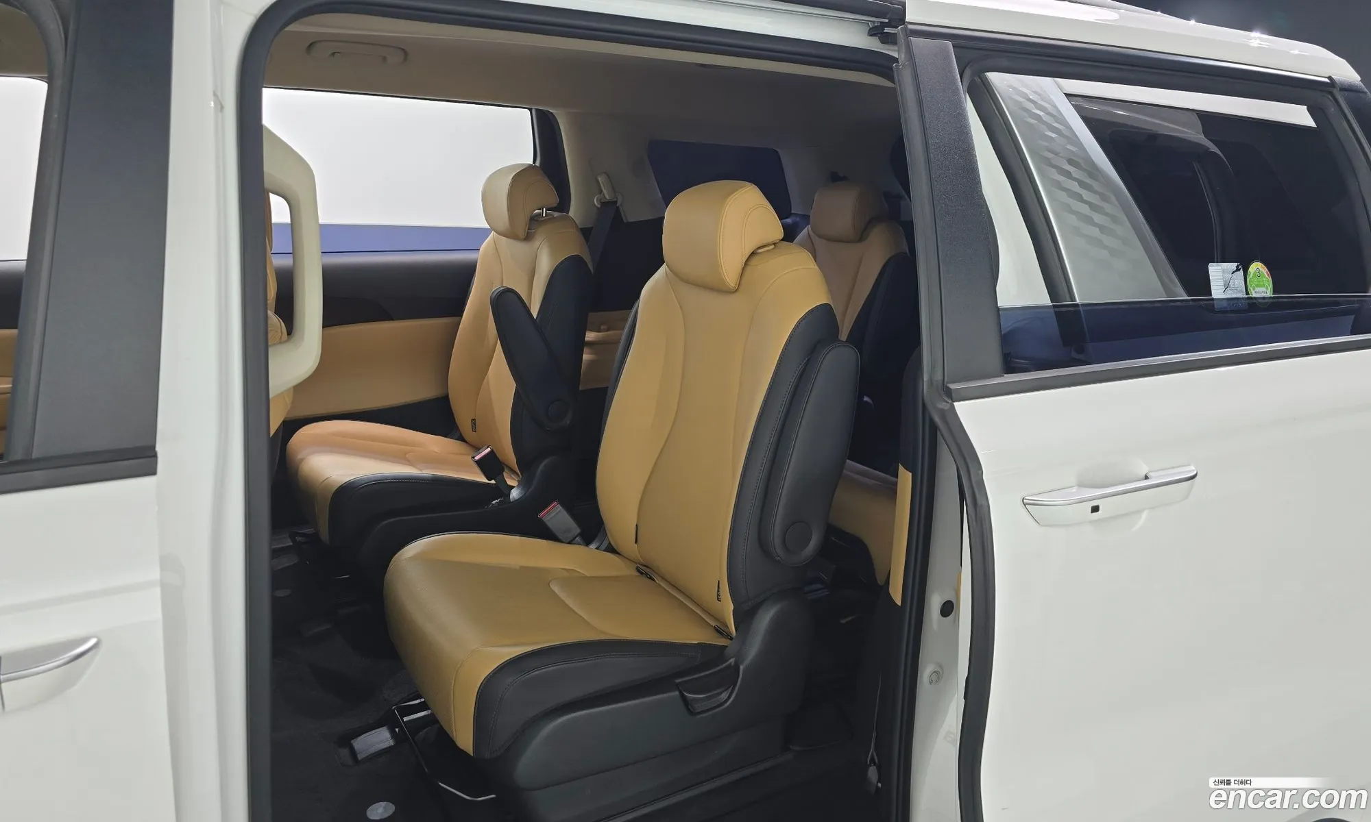 Kia Carnival 2021 KNANB81BBMS058742 — 26
