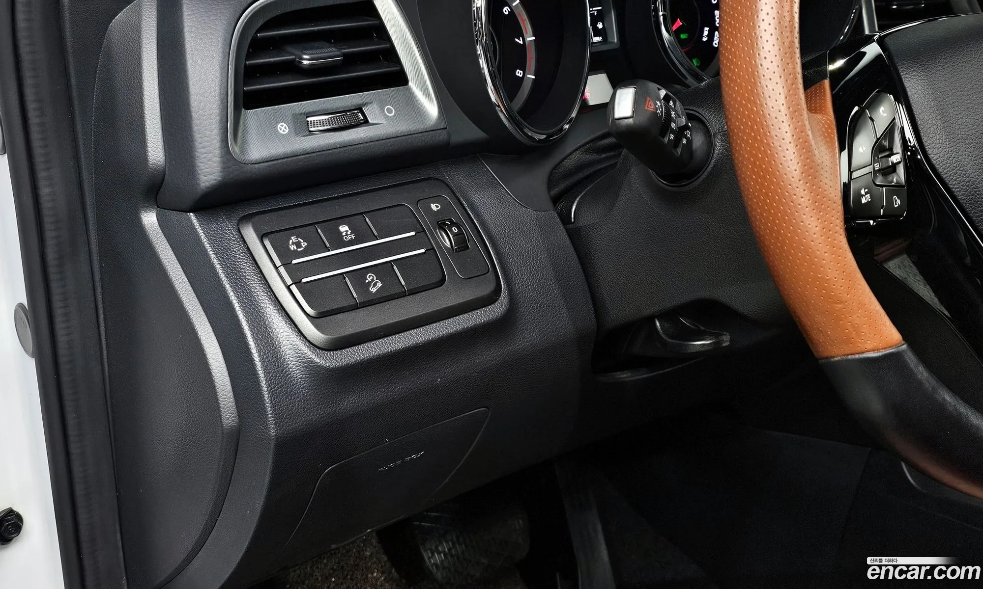 KG Mobility (SsangYong) Tivoli Armour 2018 — 24