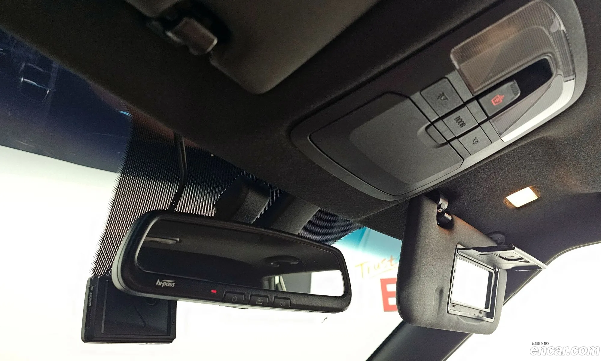 KG Mobility (SsangYong) Tivoli Armour 2018 — 23