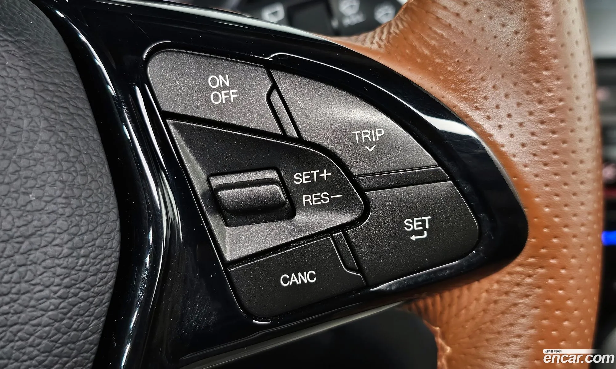 KG Mobility (SsangYong) Tivoli Armour 2018 — 26