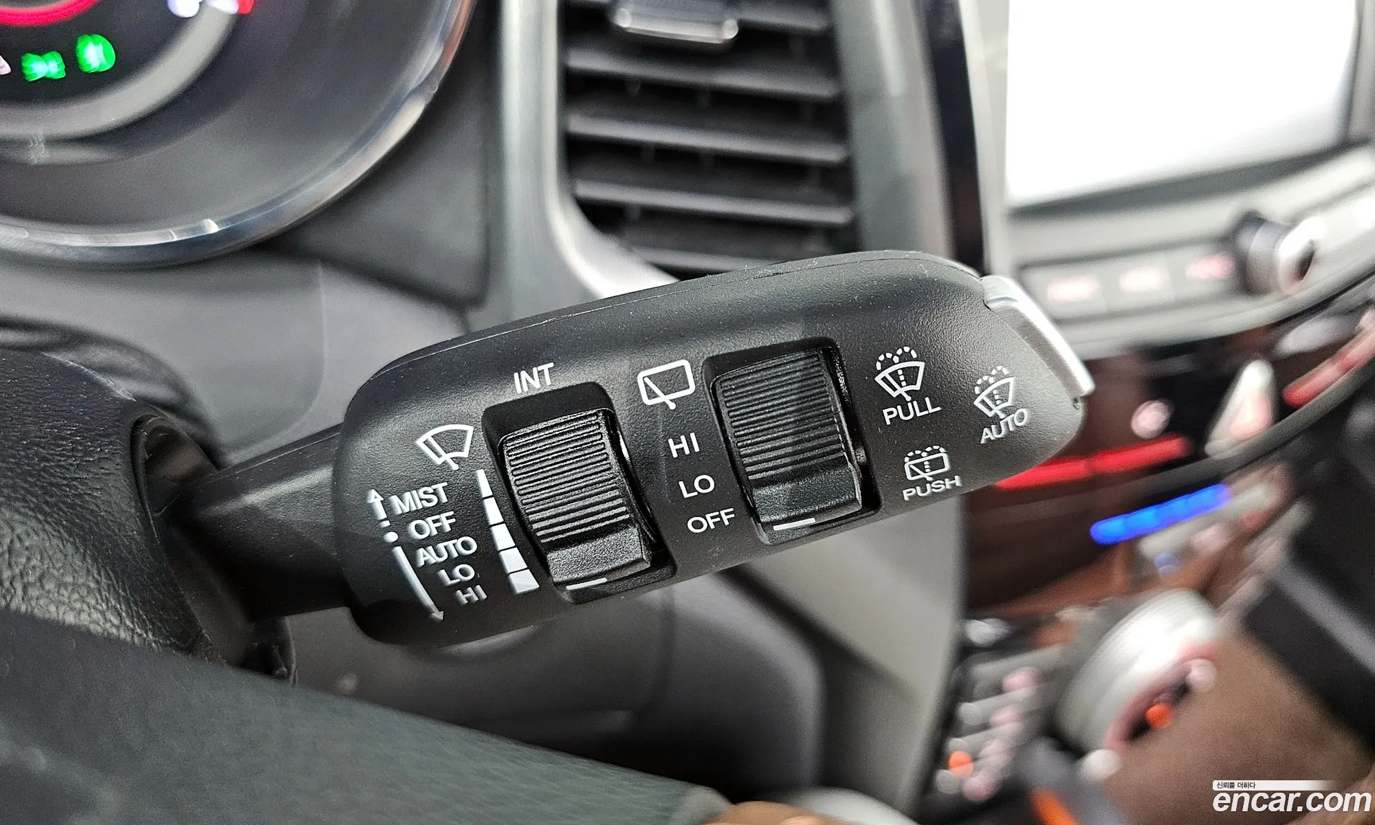 KG Mobility (SsangYong) Tivoli Armour 2018 — 9