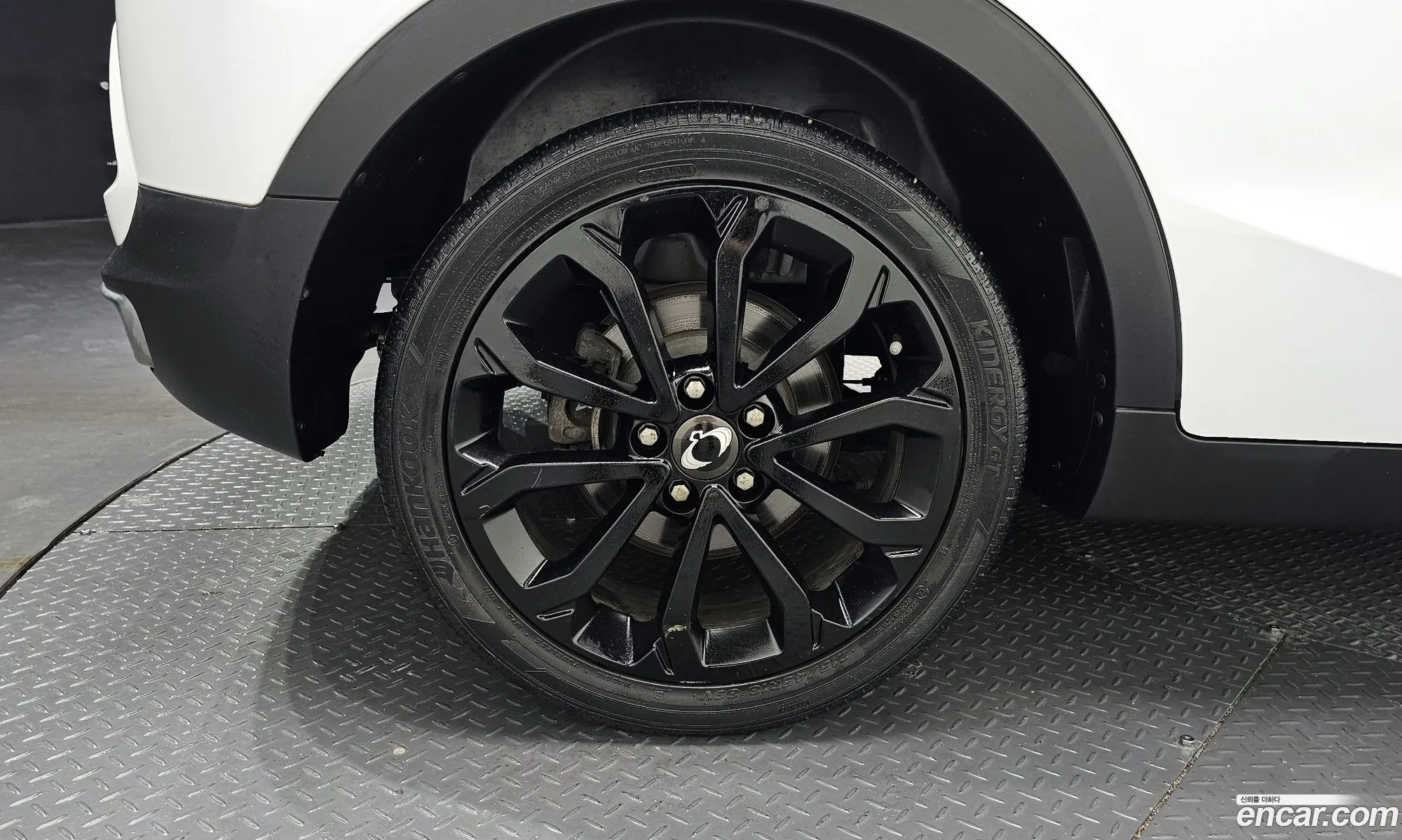 KG Mobility (SsangYong) Tivoli Armour 2018 — 20