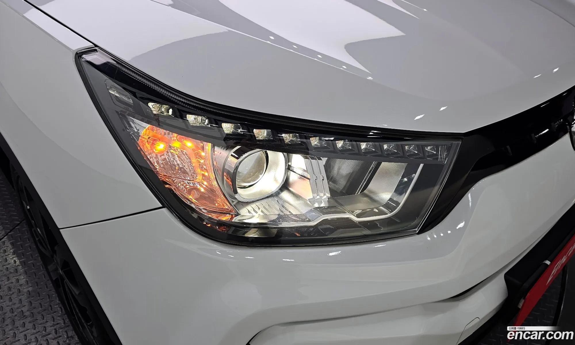 KG Mobility (SsangYong) Tivoli Armour 2018 — 13
