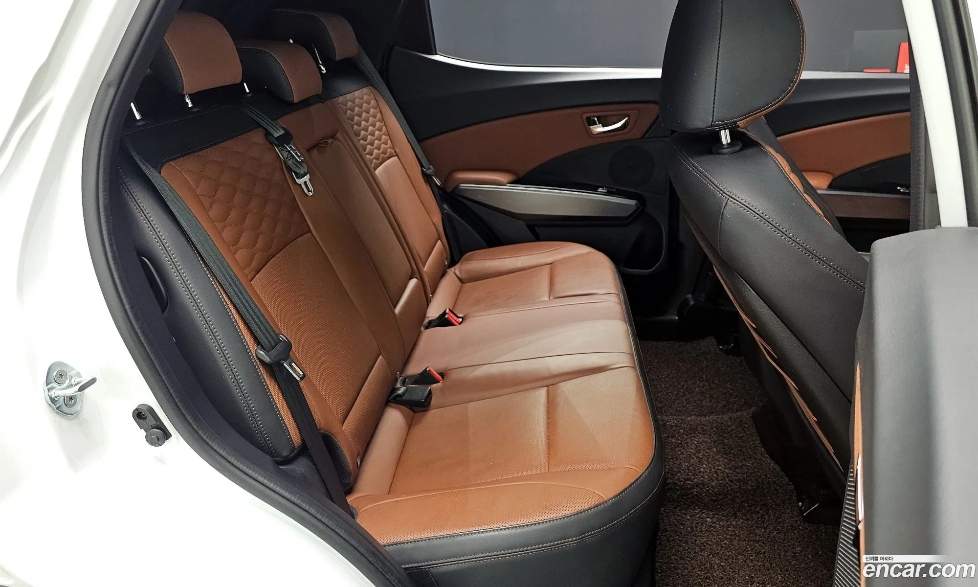 KG Mobility (SsangYong) Tivoli Armour 2018 — 28