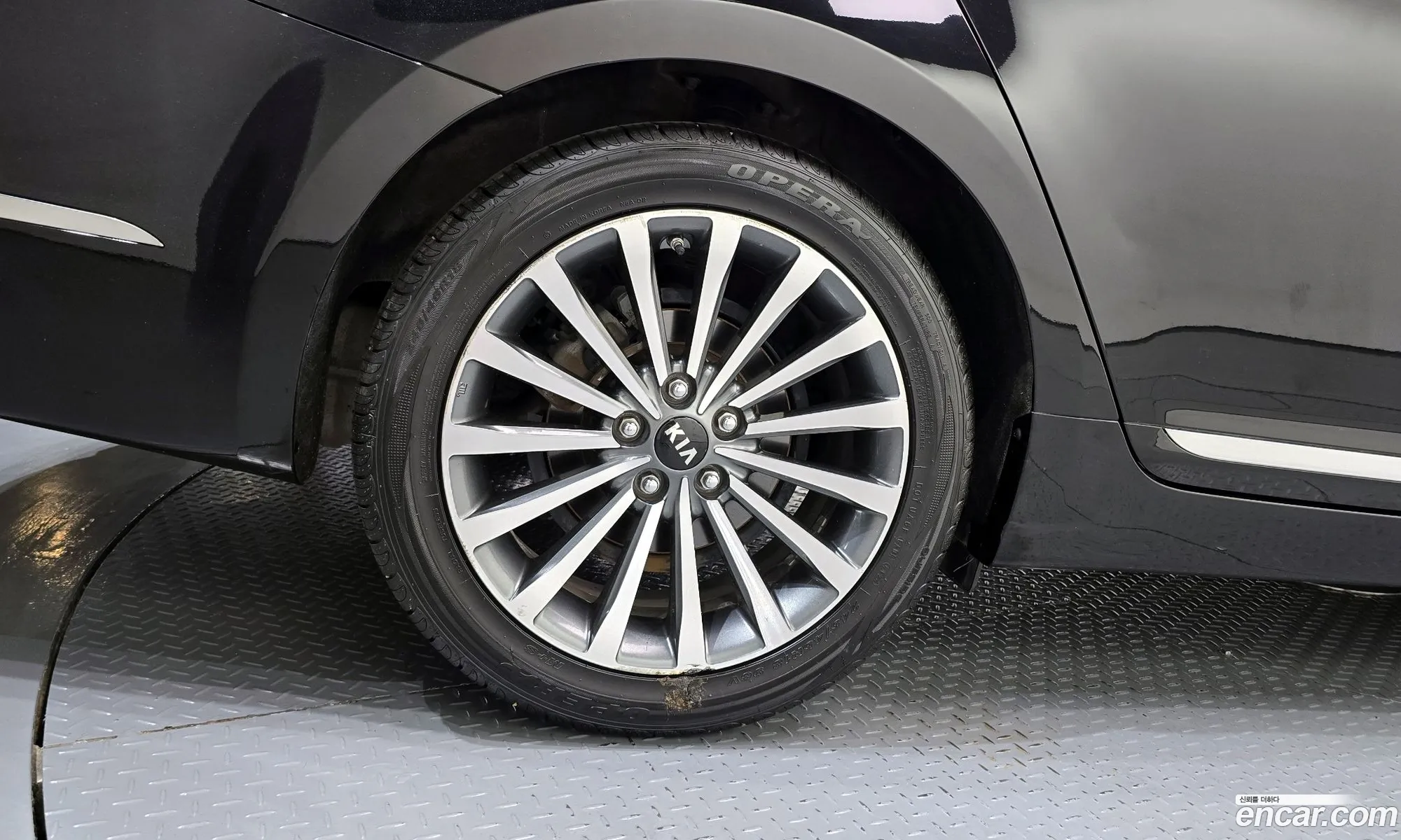 Kia K7 2014 KNALM415BFA190800 — 9