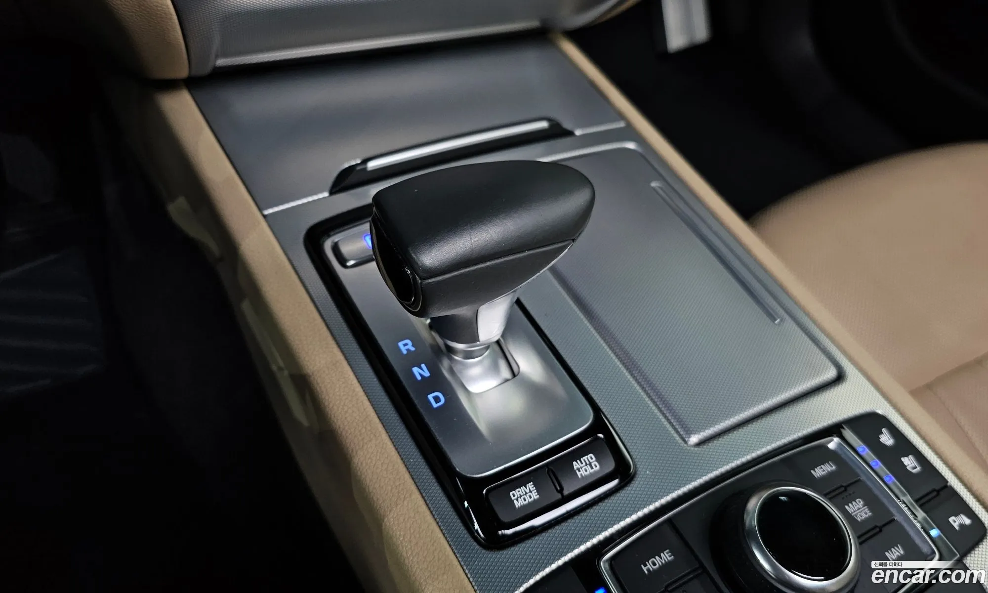 Genesis G80 2017 KMHGM41DBHU215008 — 4