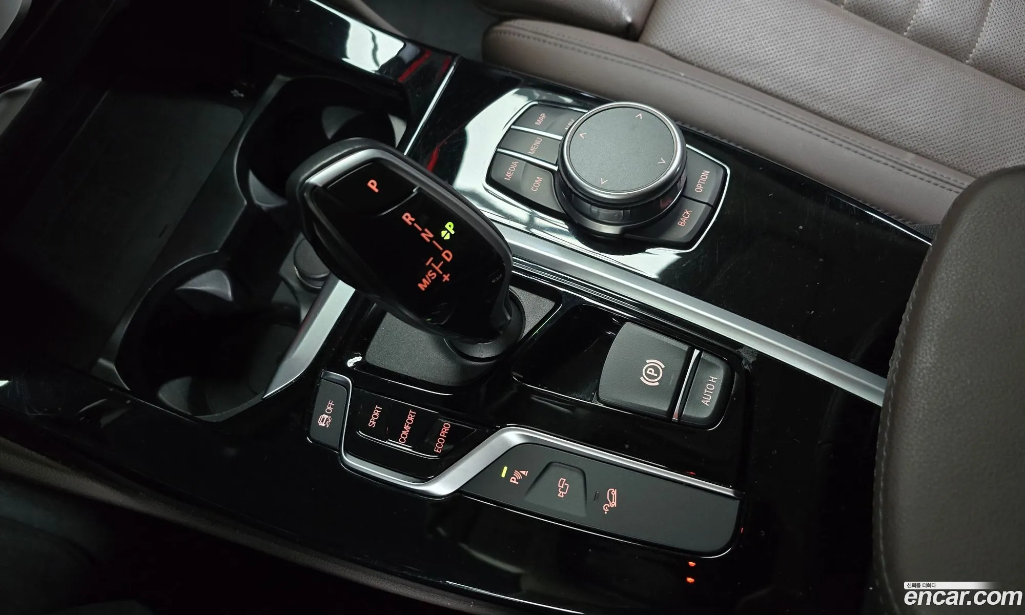BMW X4 2021 WBAVJ9108M9F99043 — 16