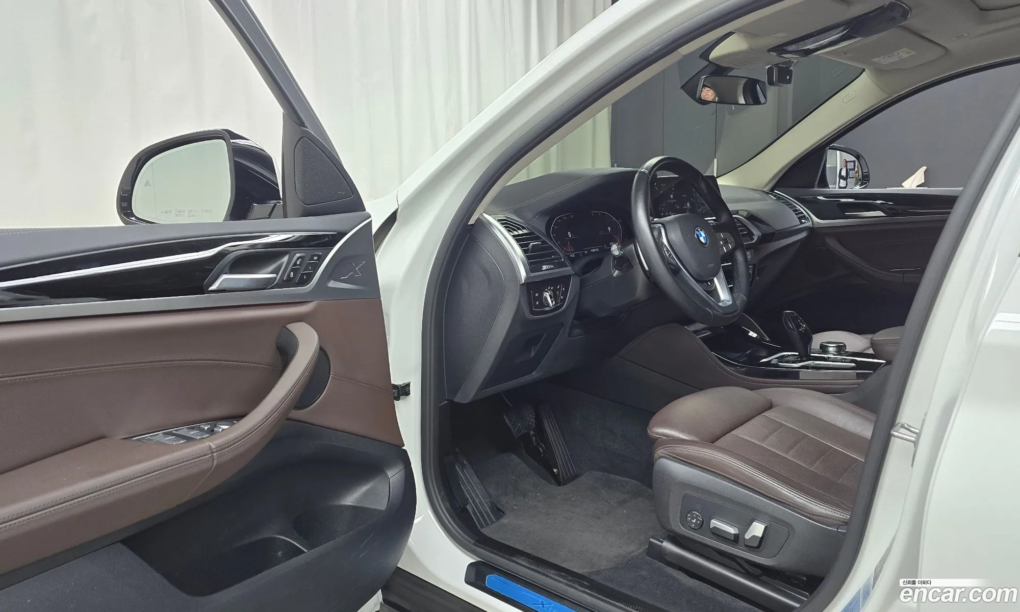 BMW X4 2021 WBAVJ9108M9F99043 — 23