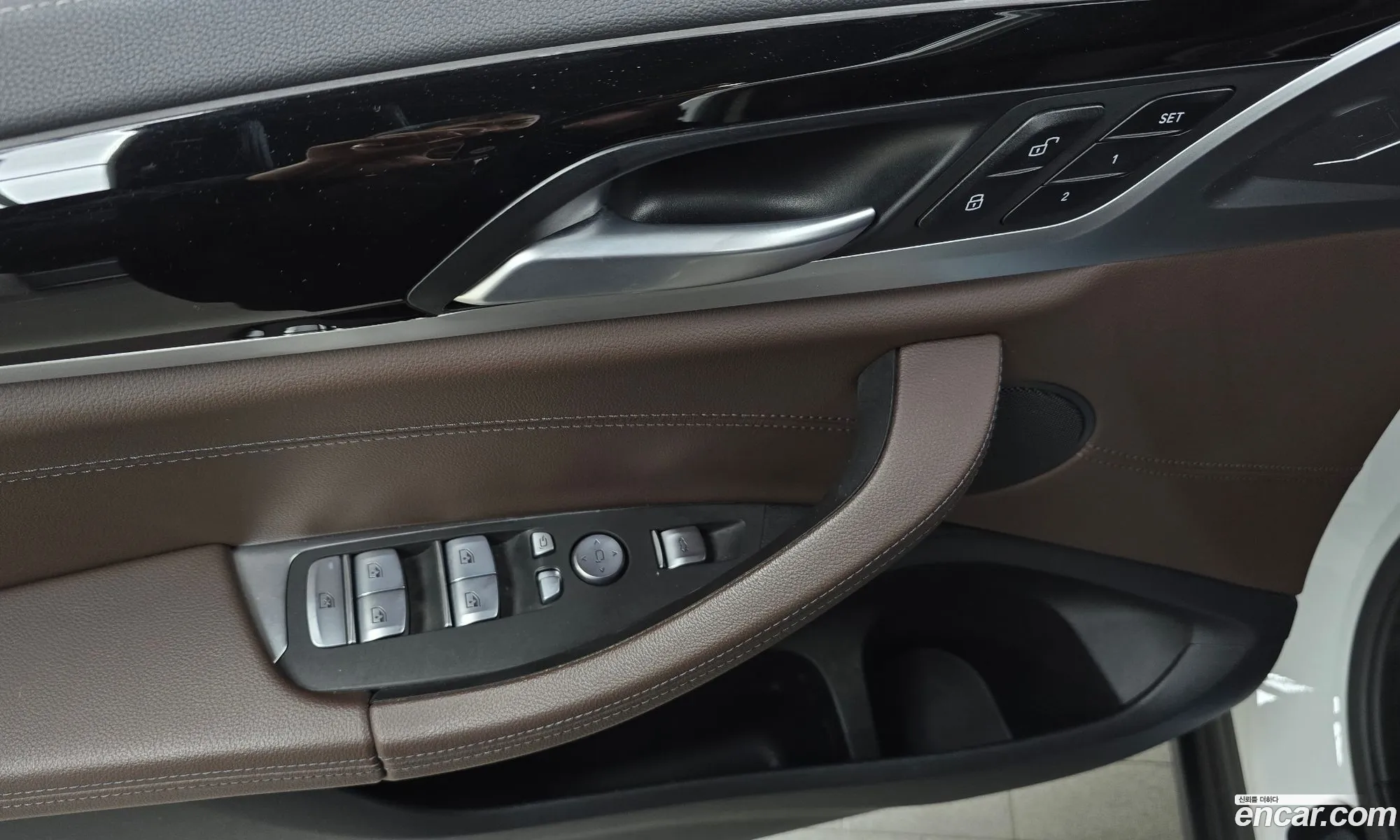 BMW X4 2021 WBAVJ9108M9F99043 — 18