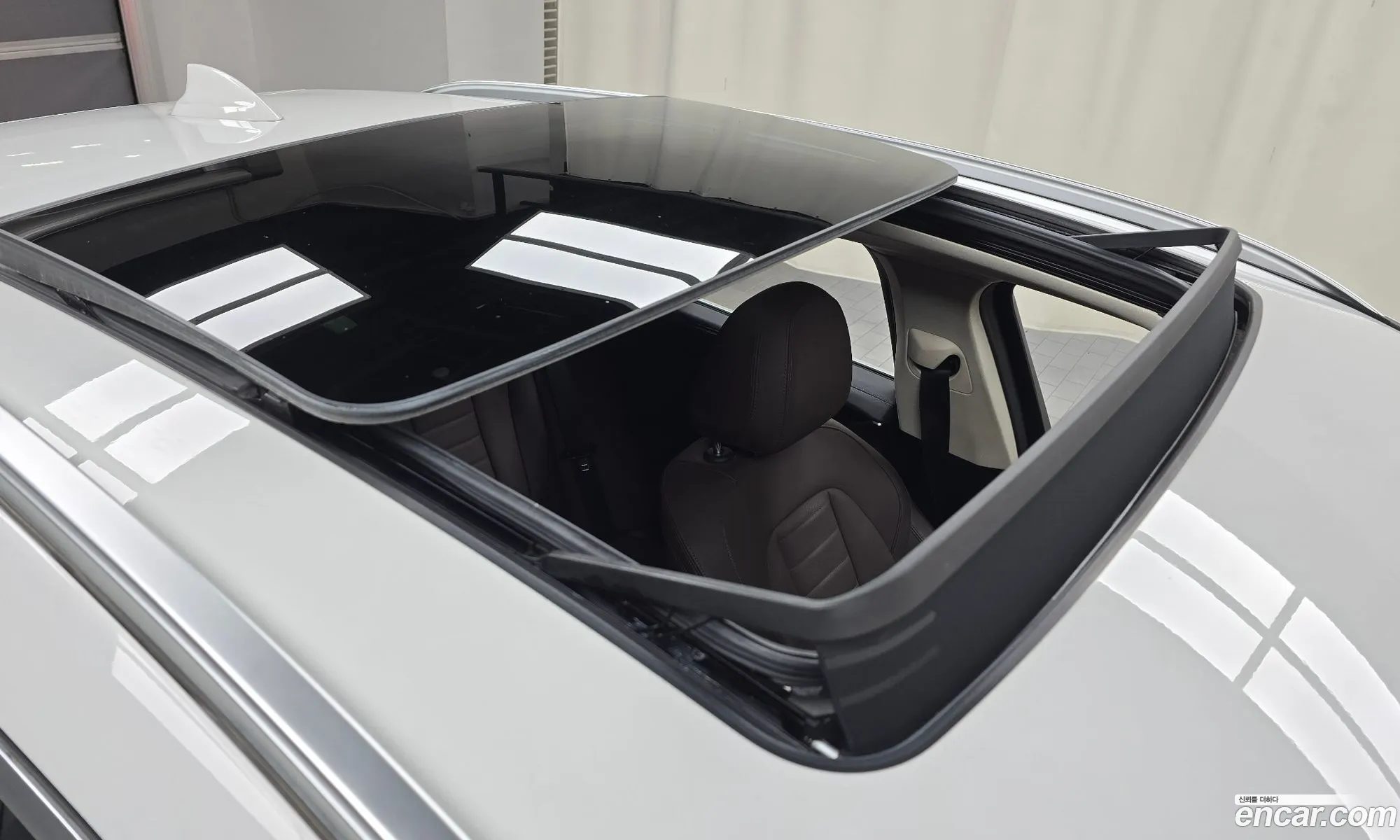 BMW X4 2021 WBAVJ9108M9F99043 — 14