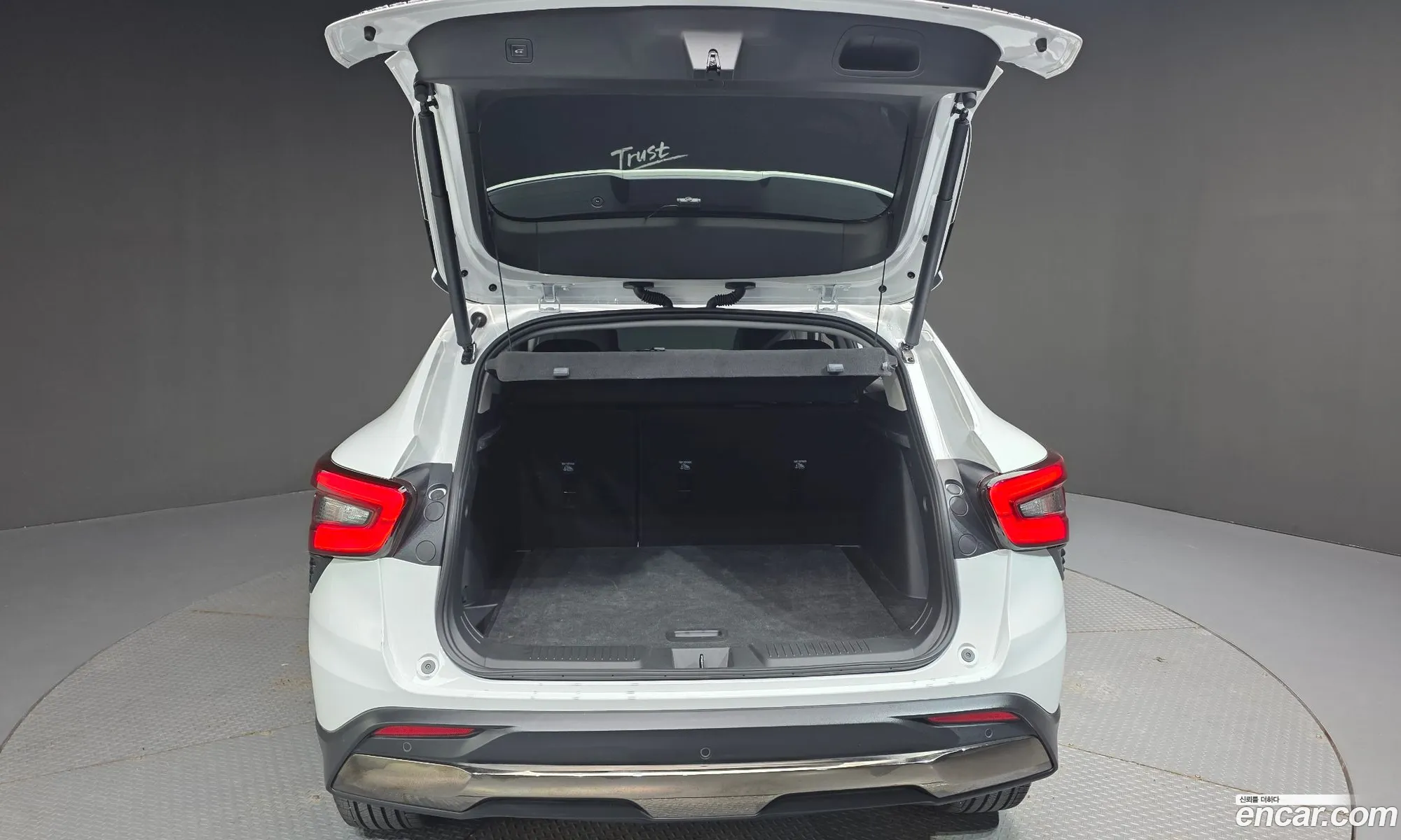 Chevrolet (GM Daewoo) Trax Crossover 2023 — 4