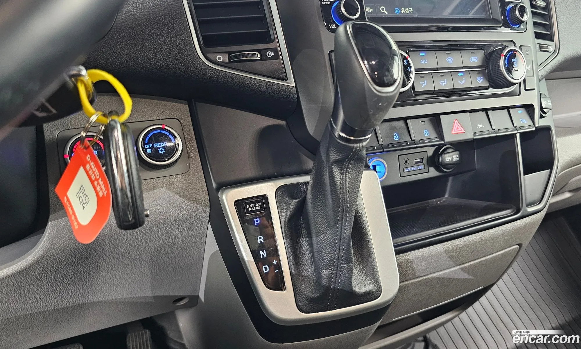 Hyundai Solati 2019 KMJUG17RPLC002856 — 10