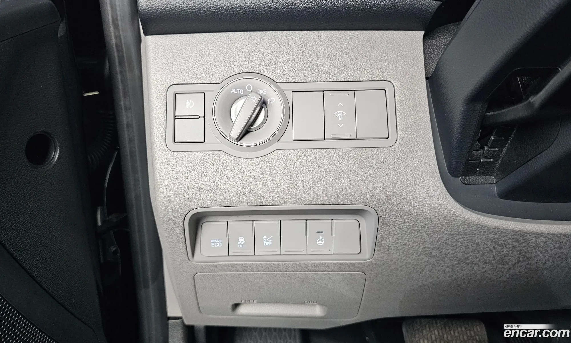Hyundai Solati 2019 KMJUG17RPLC002856 — 9