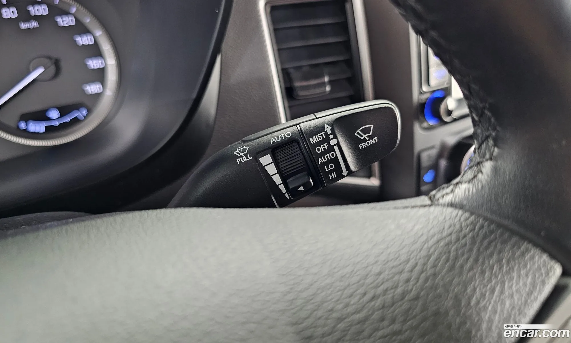 Hyundai Solati 2019 KMJUG17RPLC002856 — 22