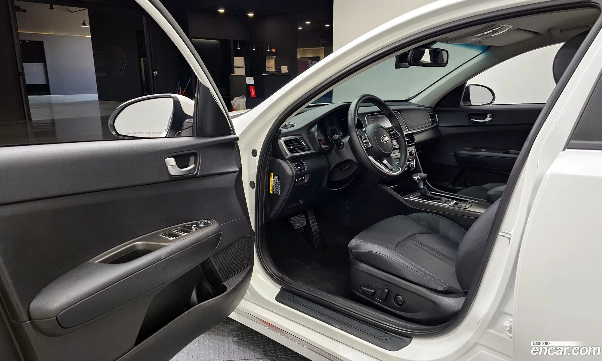 Kia K5 2019 KNAGT411BLA361200 — 29