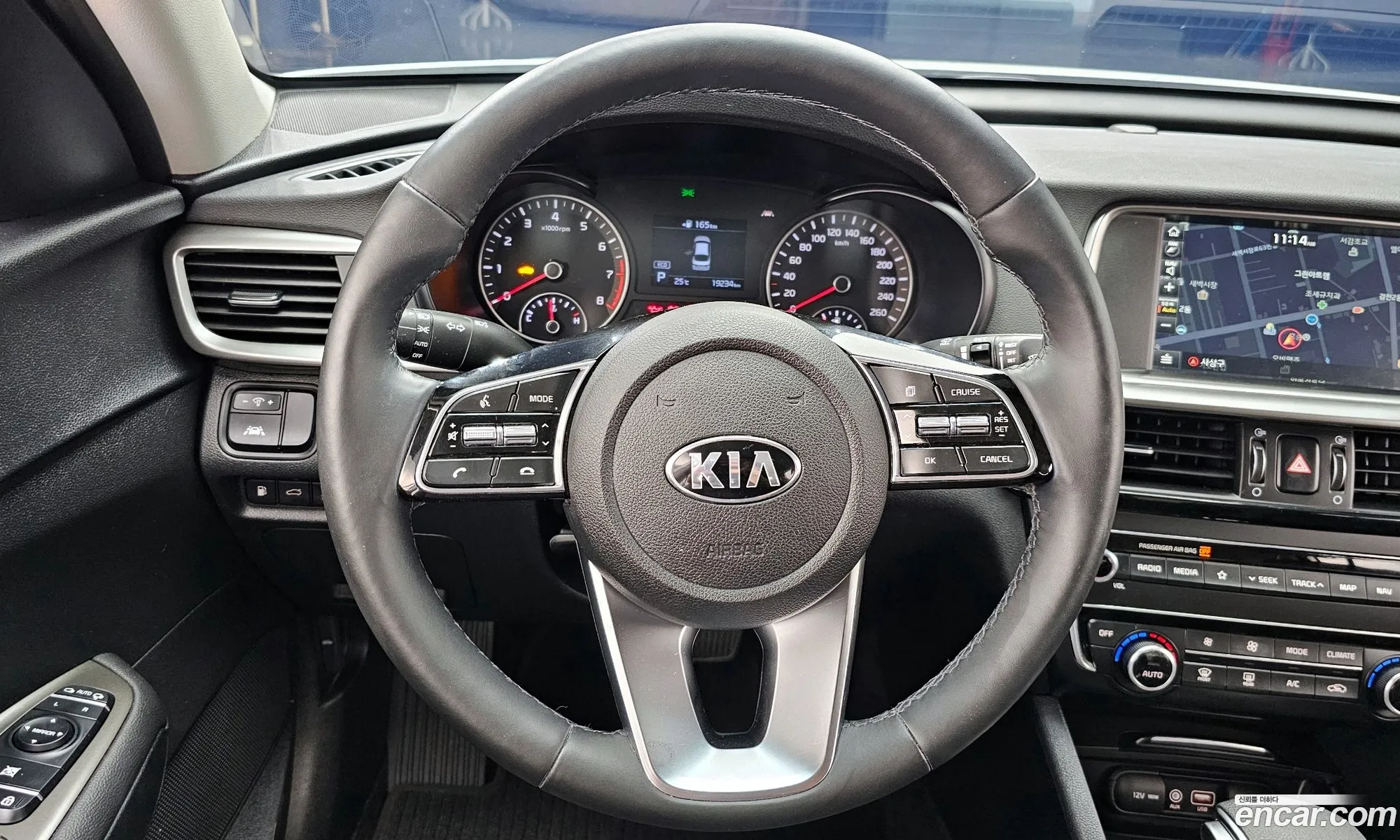 Kia K5 2019 KNAGT411BLA361200 — 3