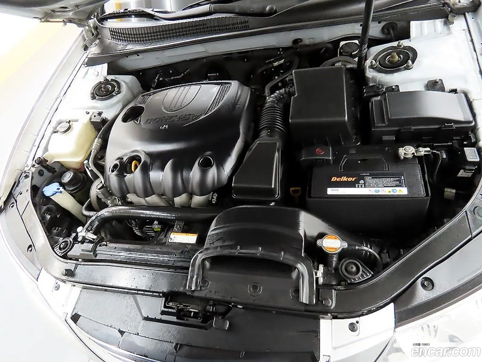 Hyundai NF Sonata Transform 2009 — 11