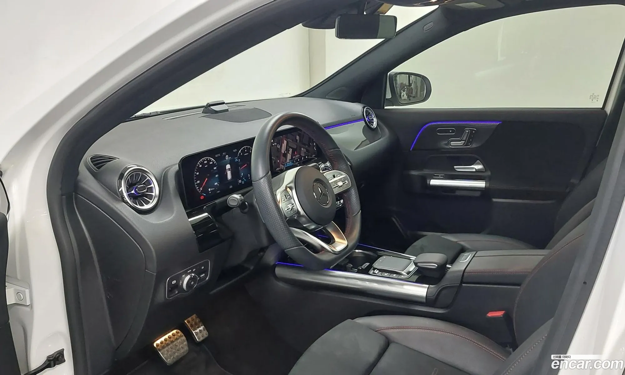 Mercedes-Benz GLA-Class H247 2023 — 3