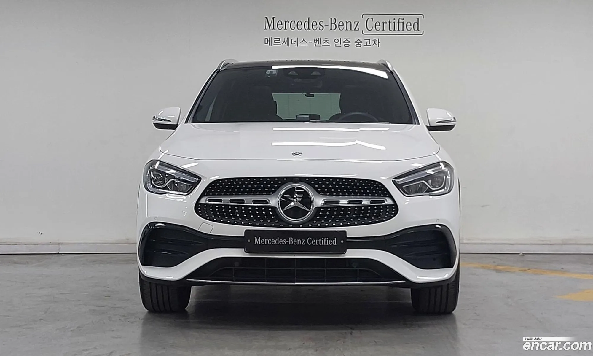 Mercedes-Benz GLA-Class H247 2023 — 14