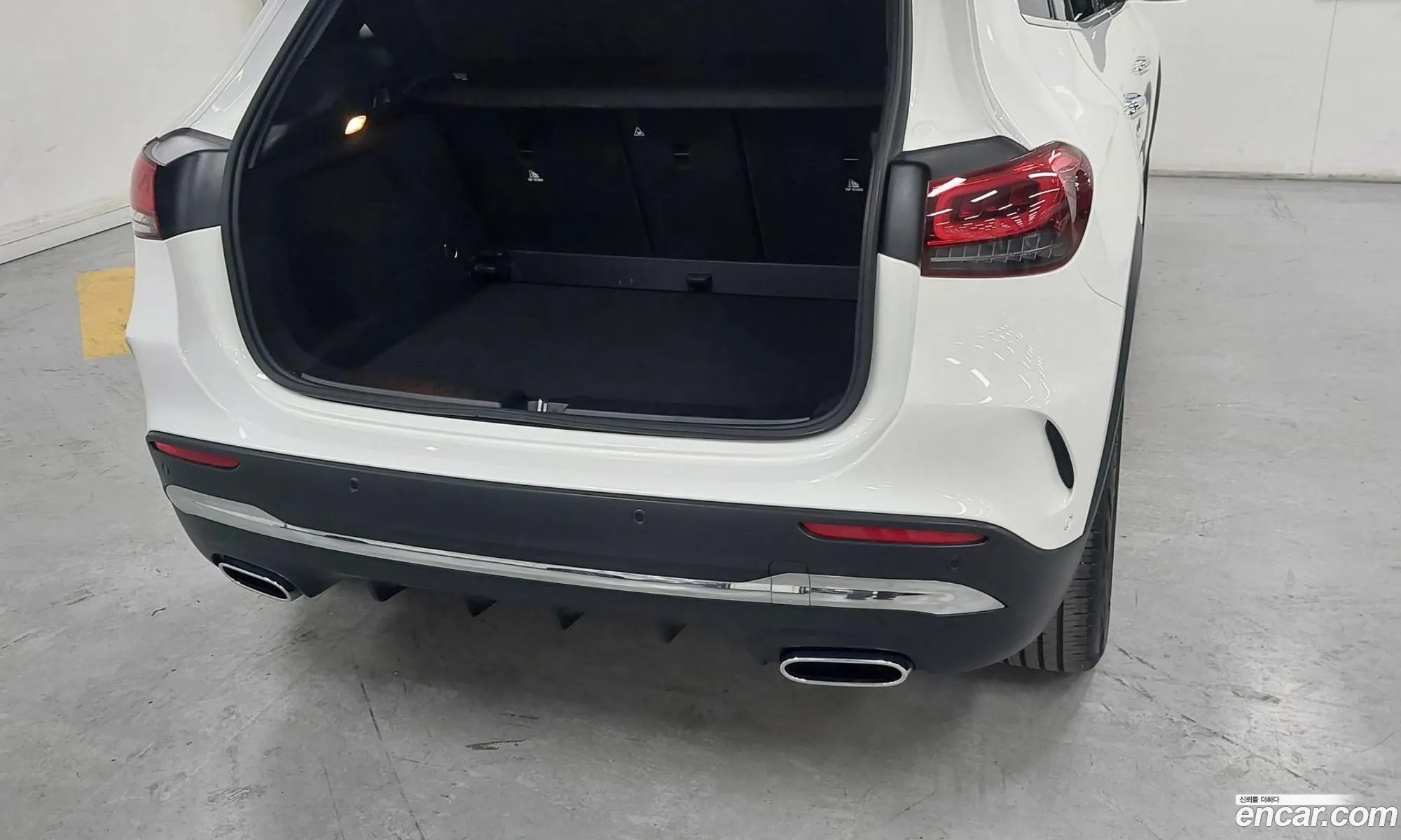 Mercedes-Benz GLA-Class H247 2023 — 8