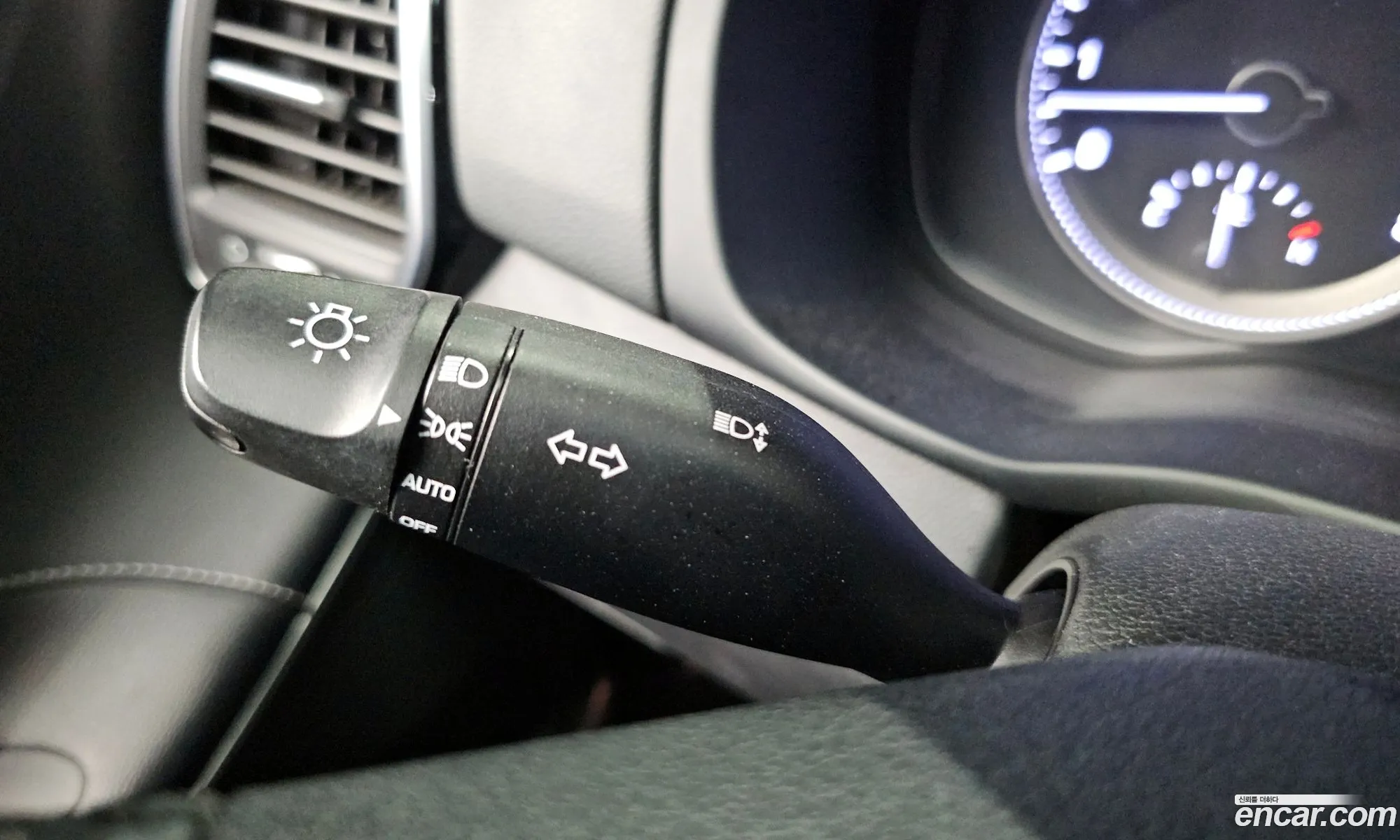 Hyundai Grandeur IG 2019 — 23