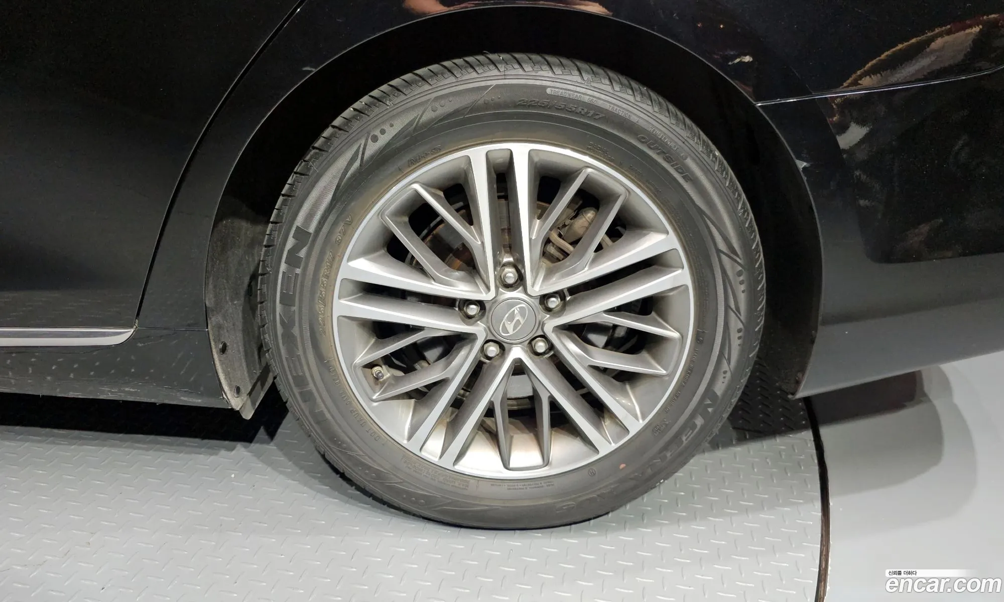 Hyundai Grandeur IG 2019 — 30