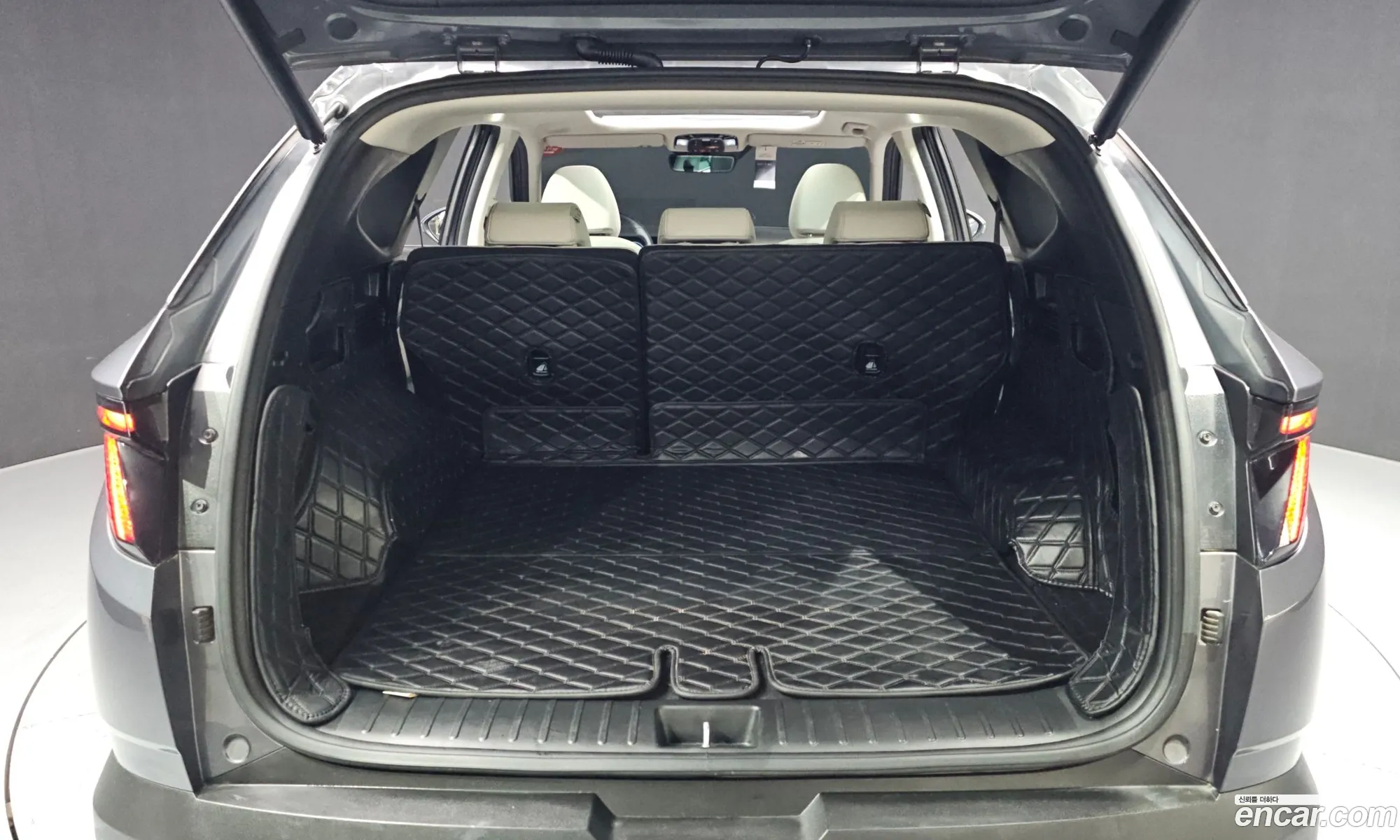 Hyundai Tucson Hybrid 2024 — 3