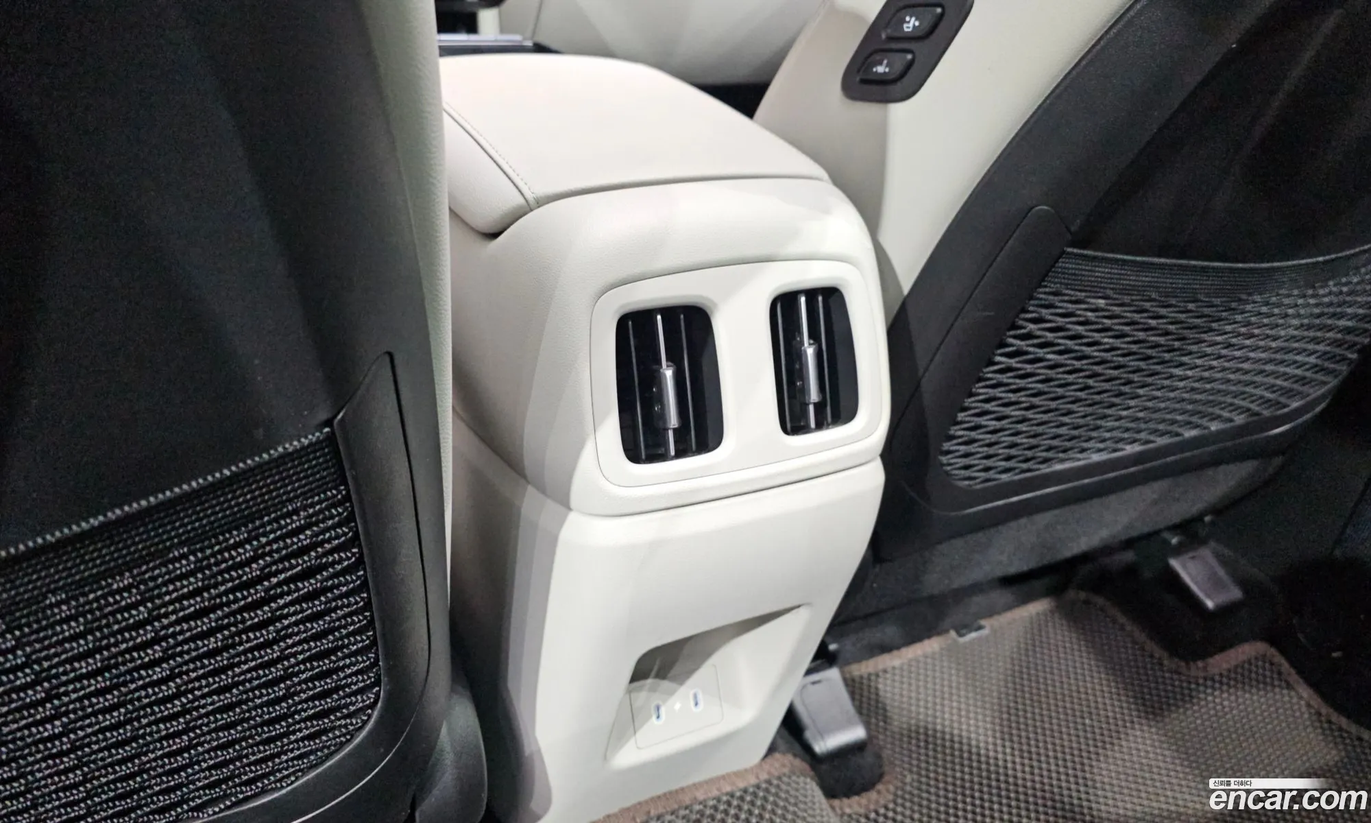Hyundai Tucson Hybrid 2024 — 34