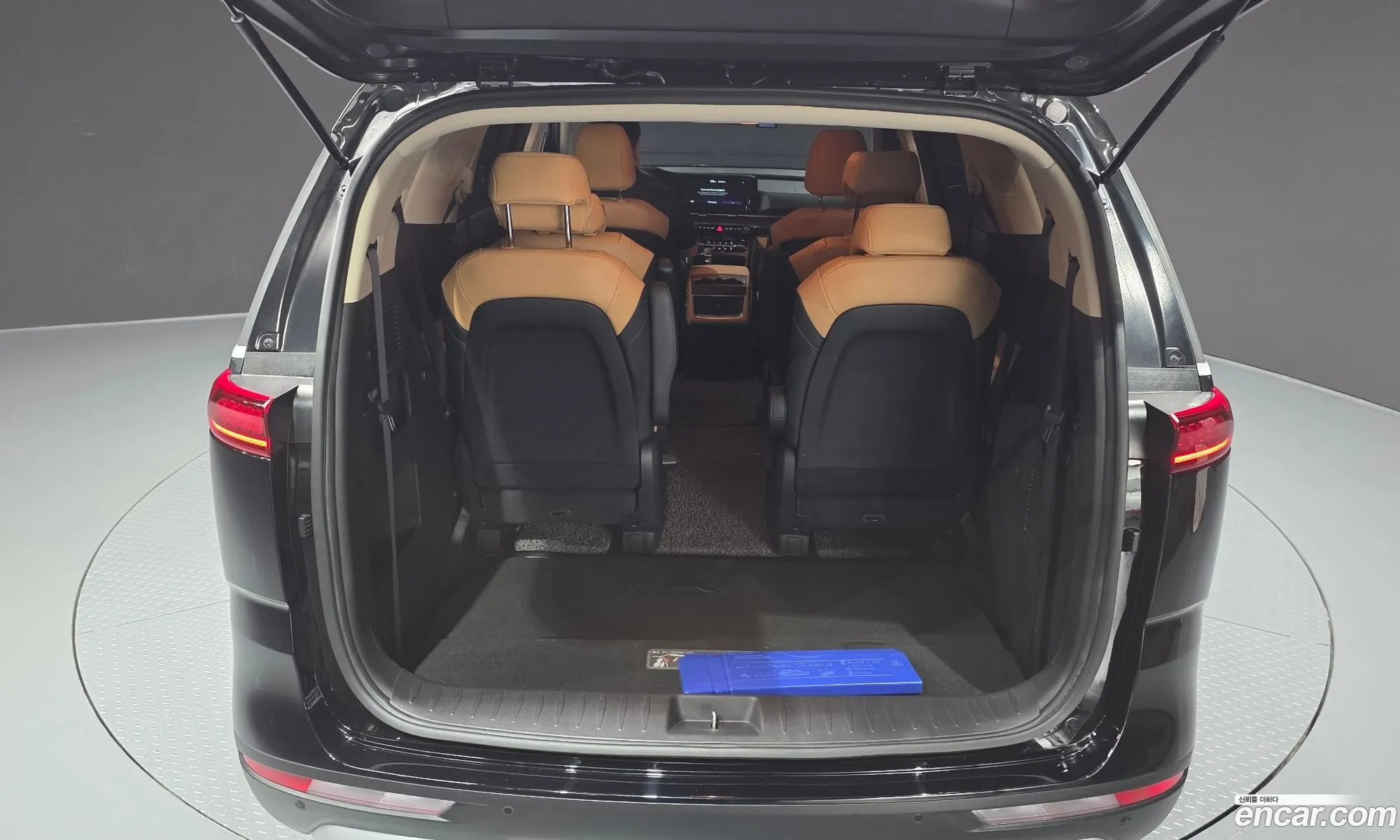 Kia Carnival 2021 — 22