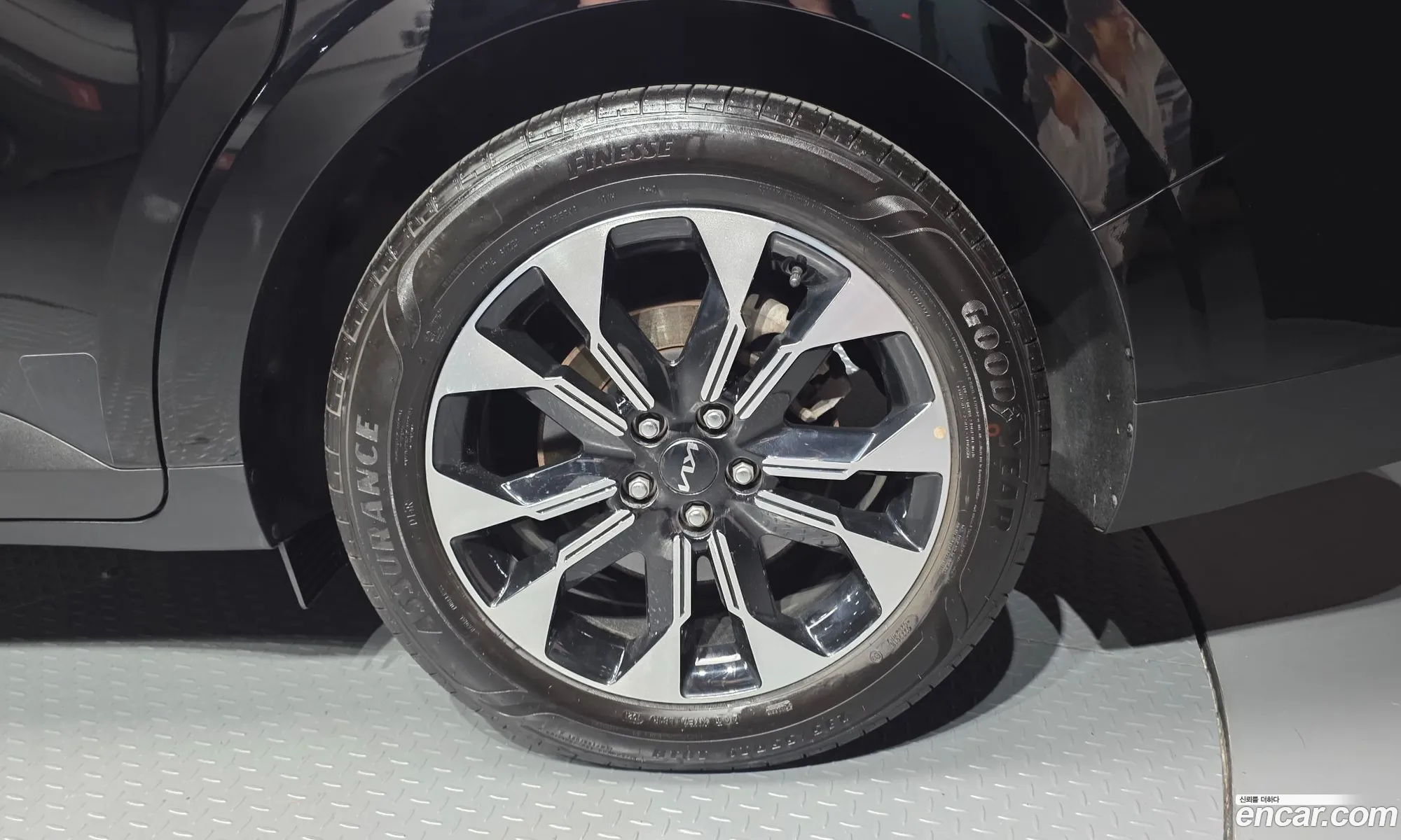 Kia Carnival 2021 — 20