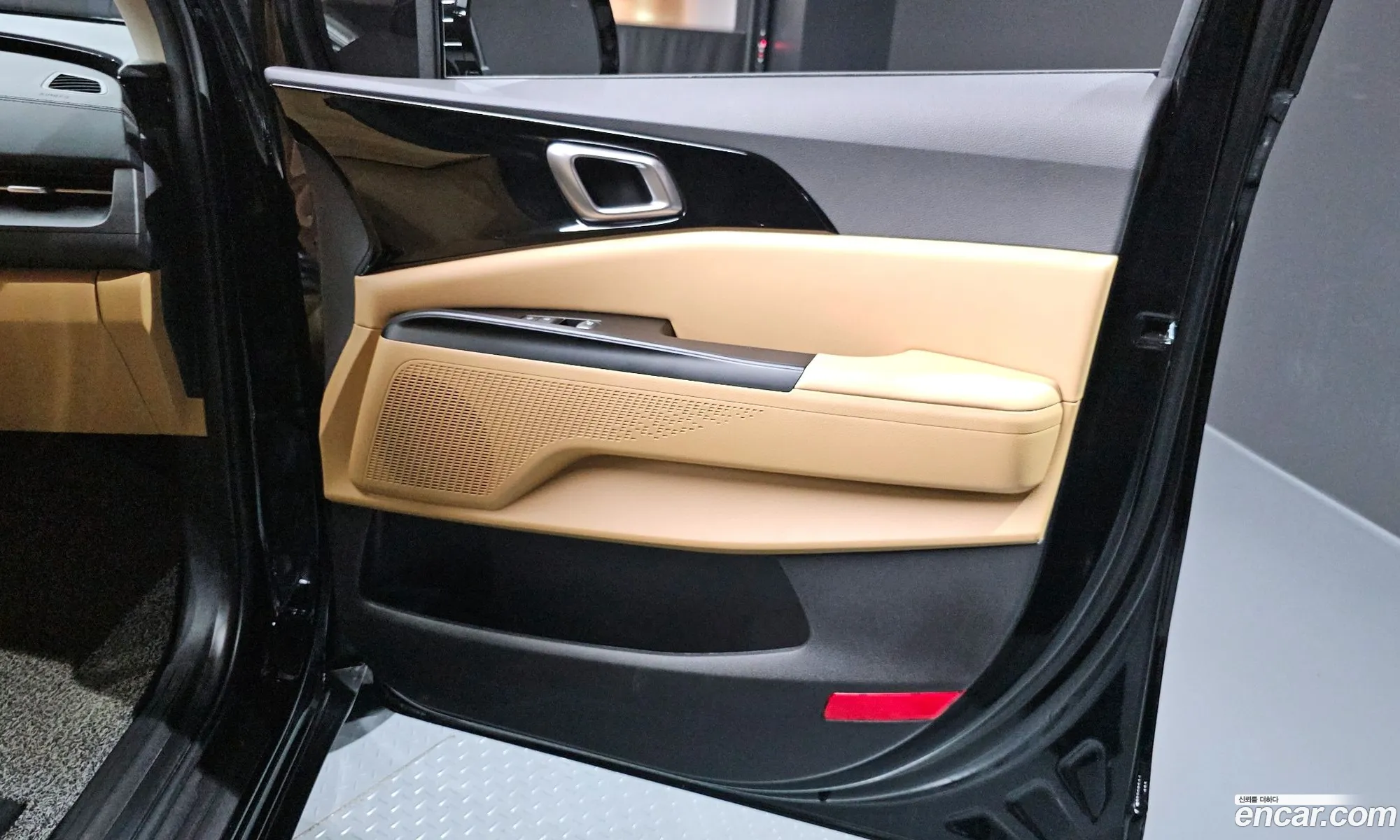 Kia Carnival 2021 — 7
