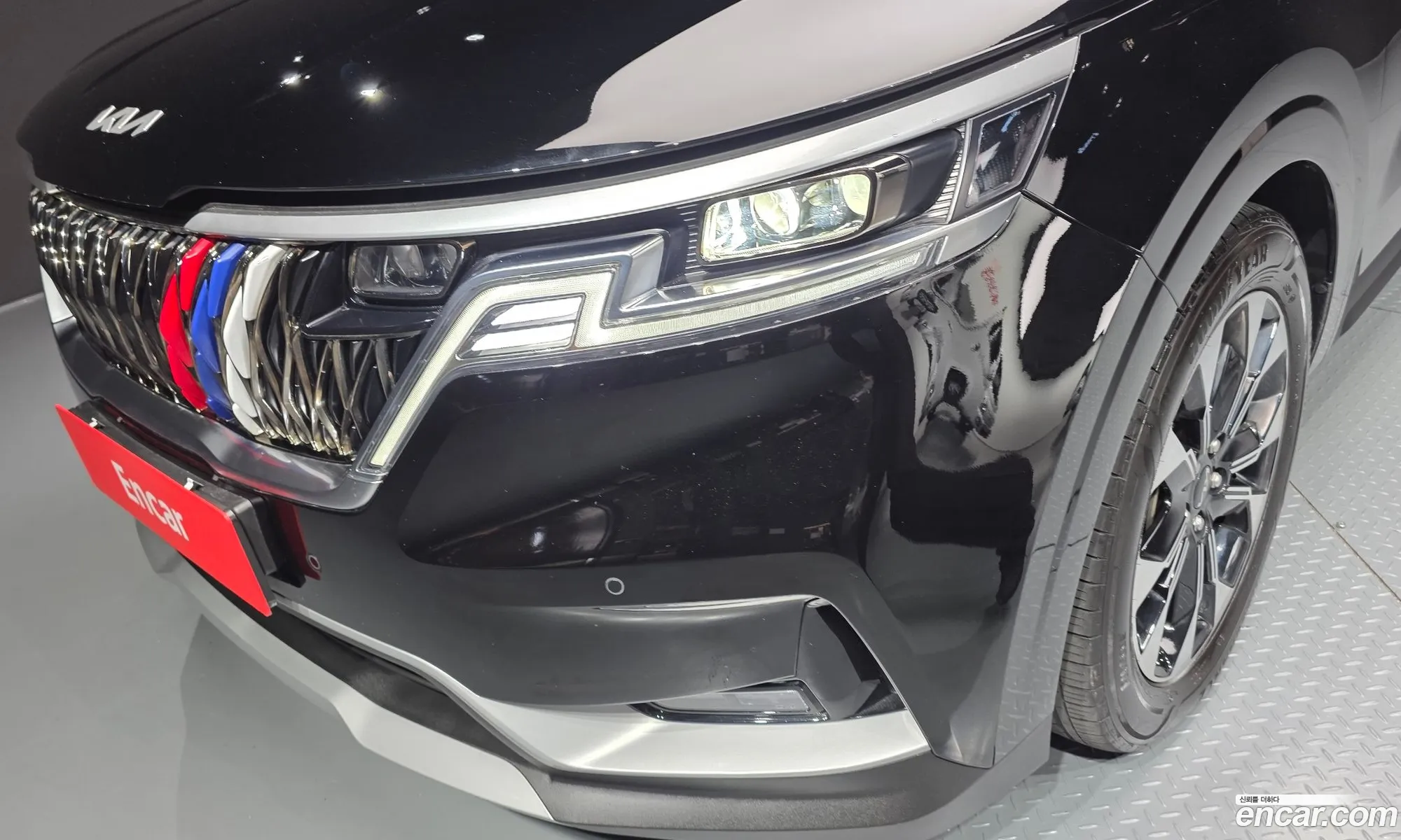 Kia Carnival 2021 — 3
