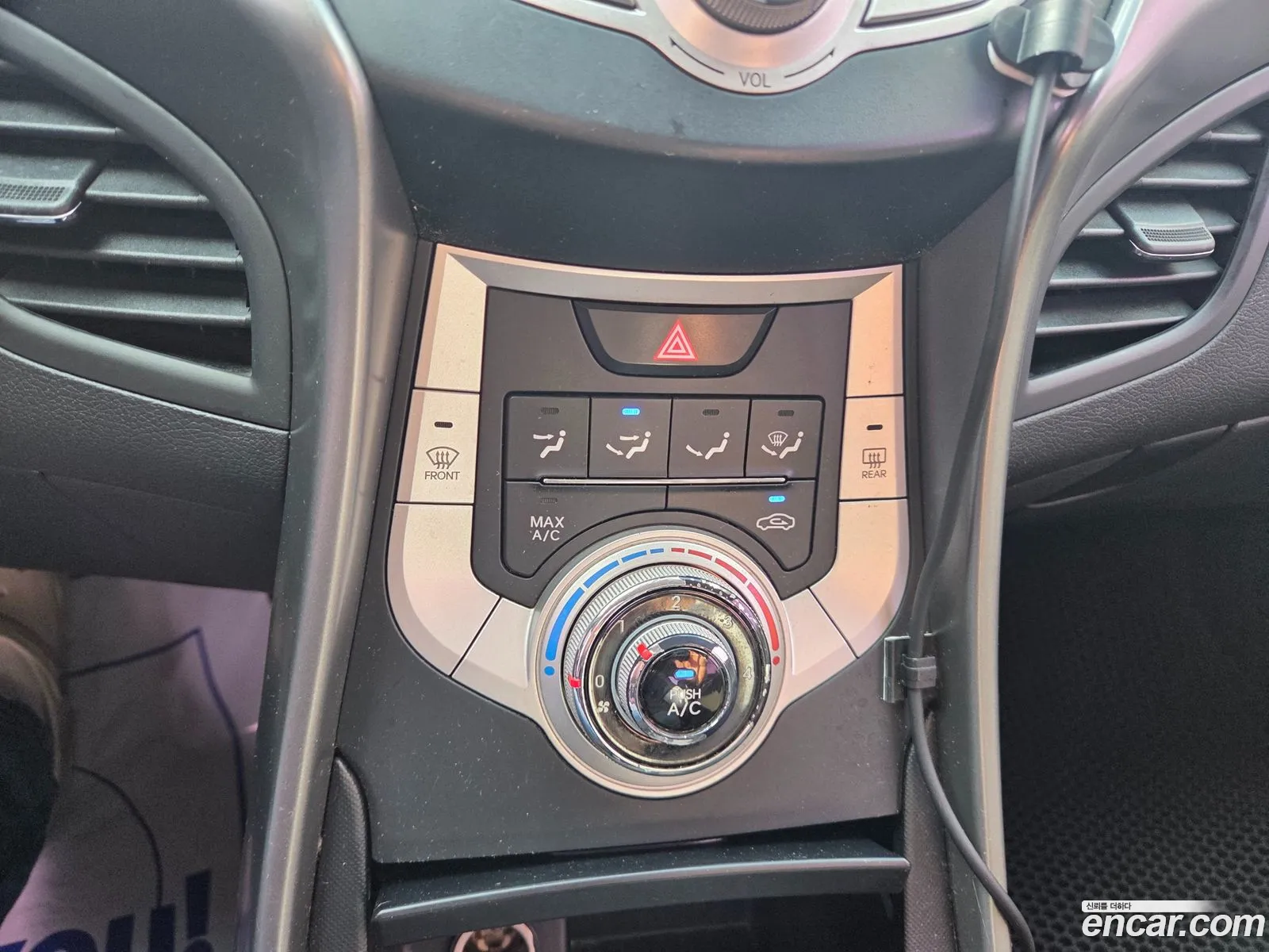 Hyundai Elantra MD 2010 — 13