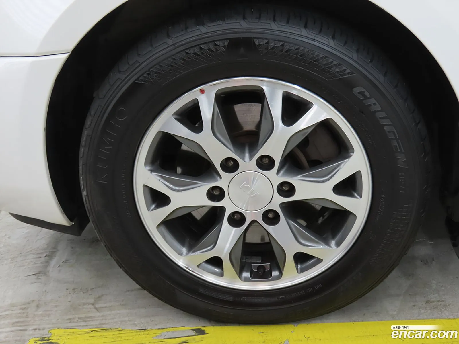 Kia Carnival R 2014 — 15