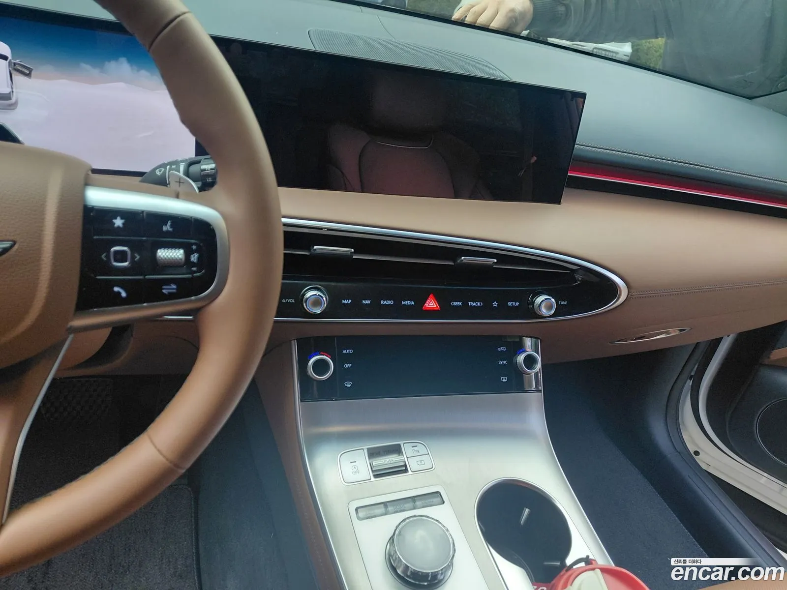 Genesis GV70 2026 — 8
