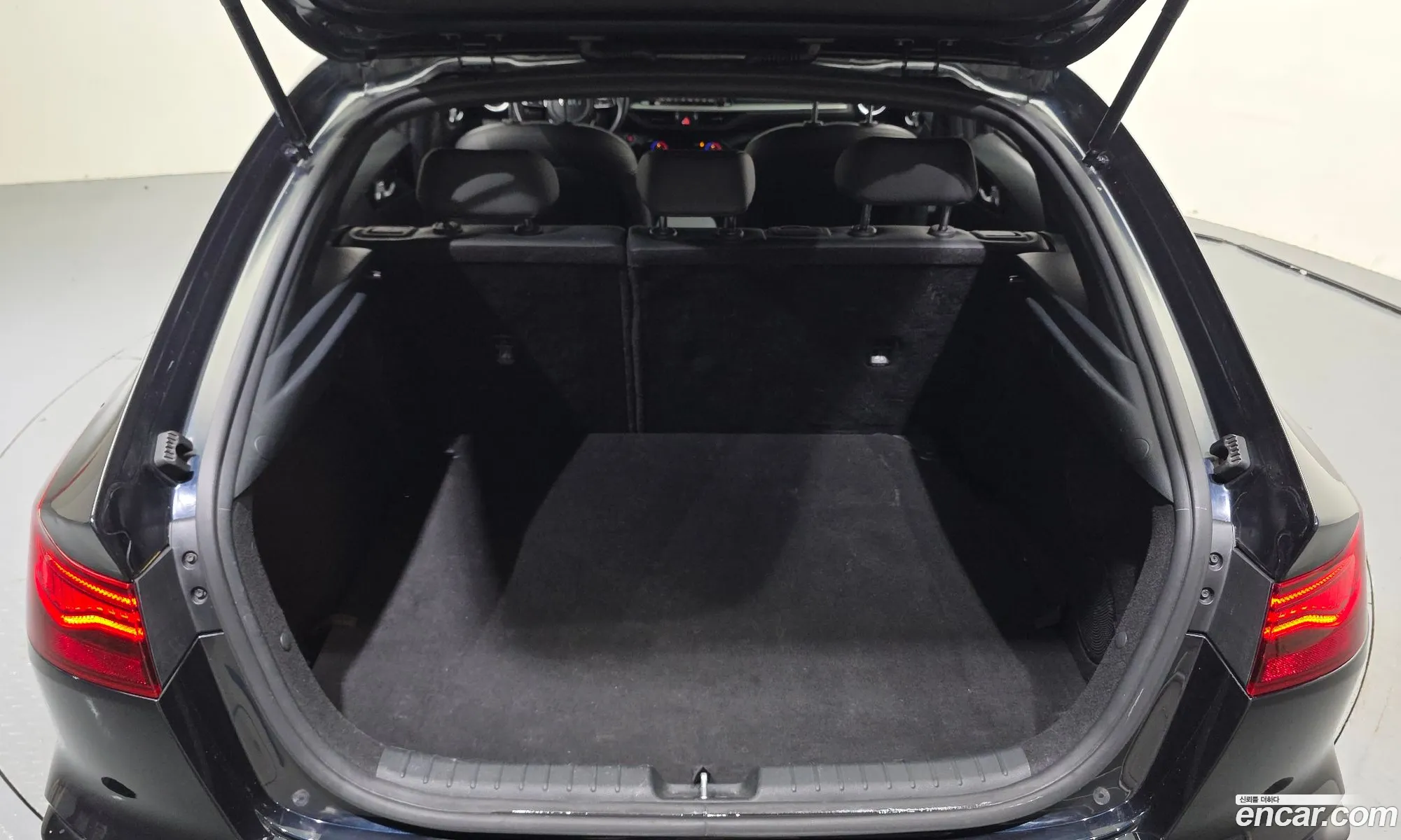 Kia K3 2019 KNAF4517GKA042437 — 2