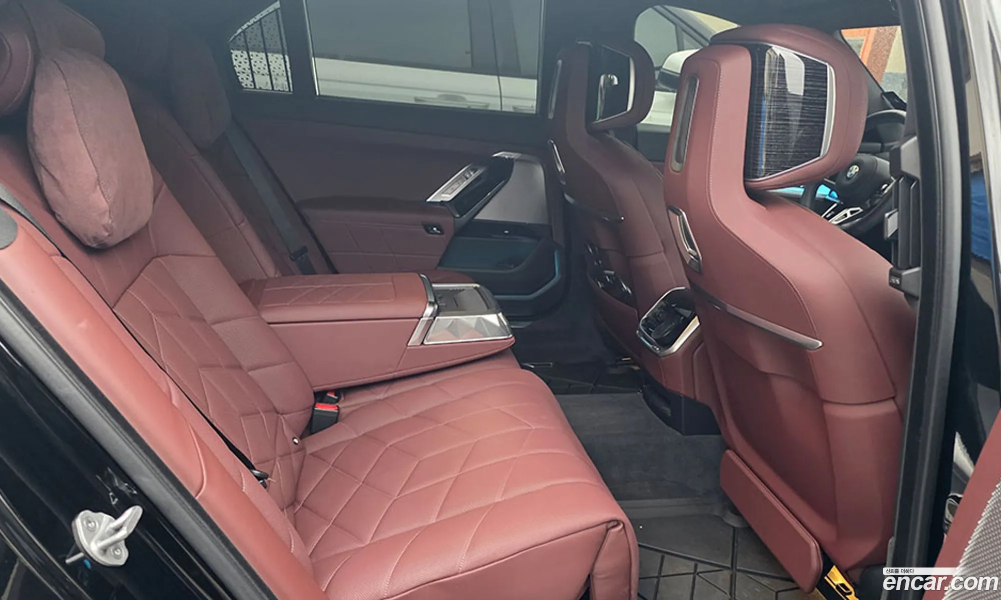BMW 7 Series 2025 — 7
