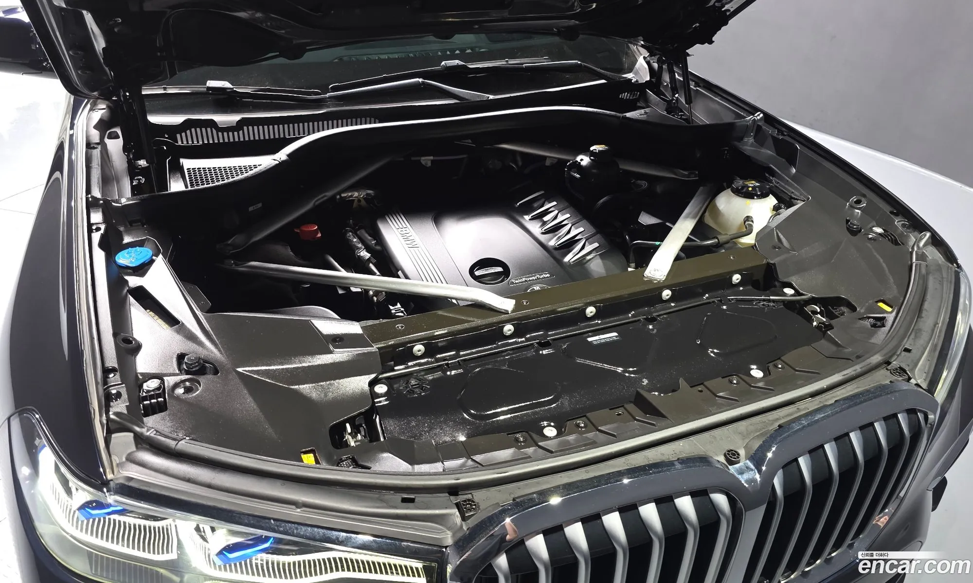 BMW X7 2021 WBATB410111111111 — 11
