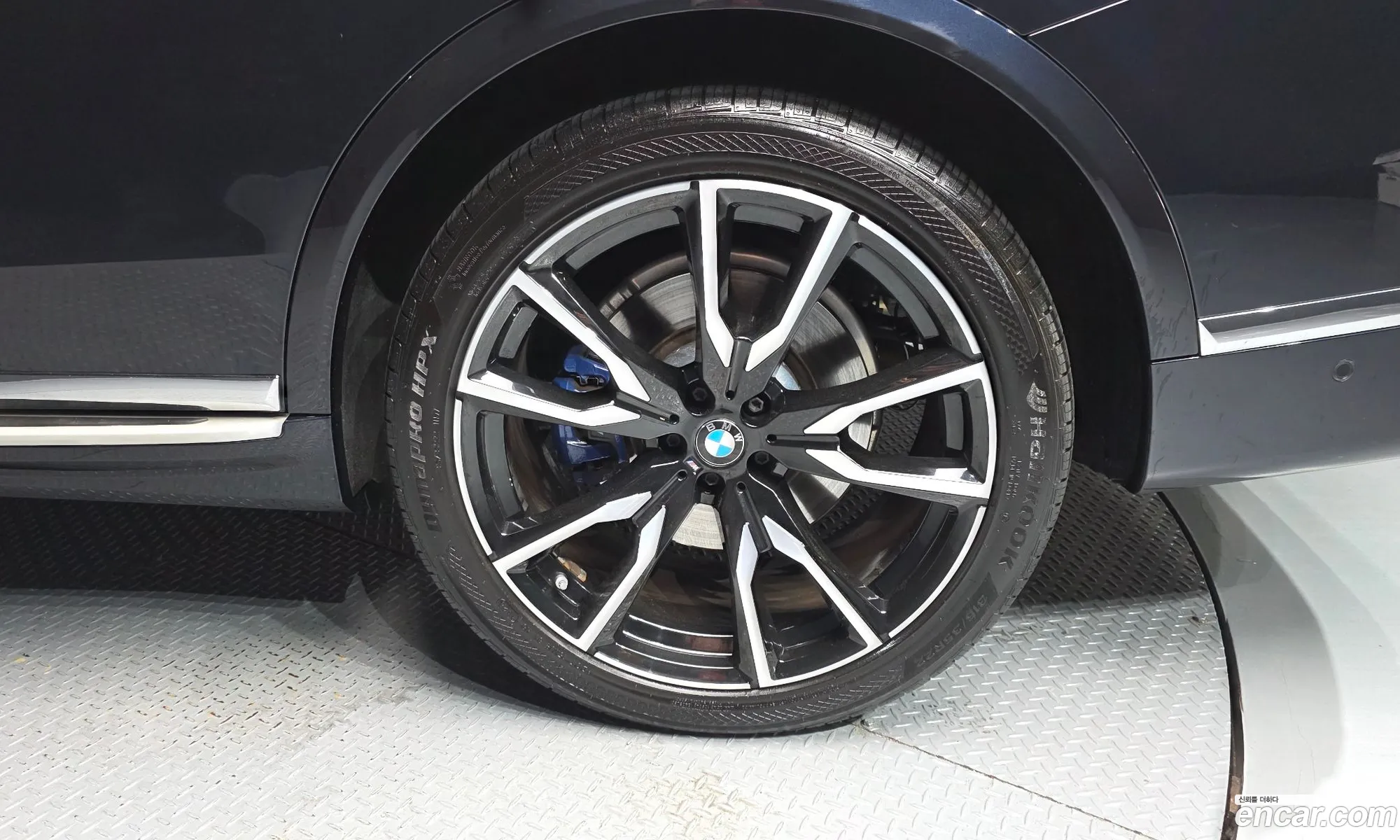 BMW X7 2021 WBATB410111111111 — 6