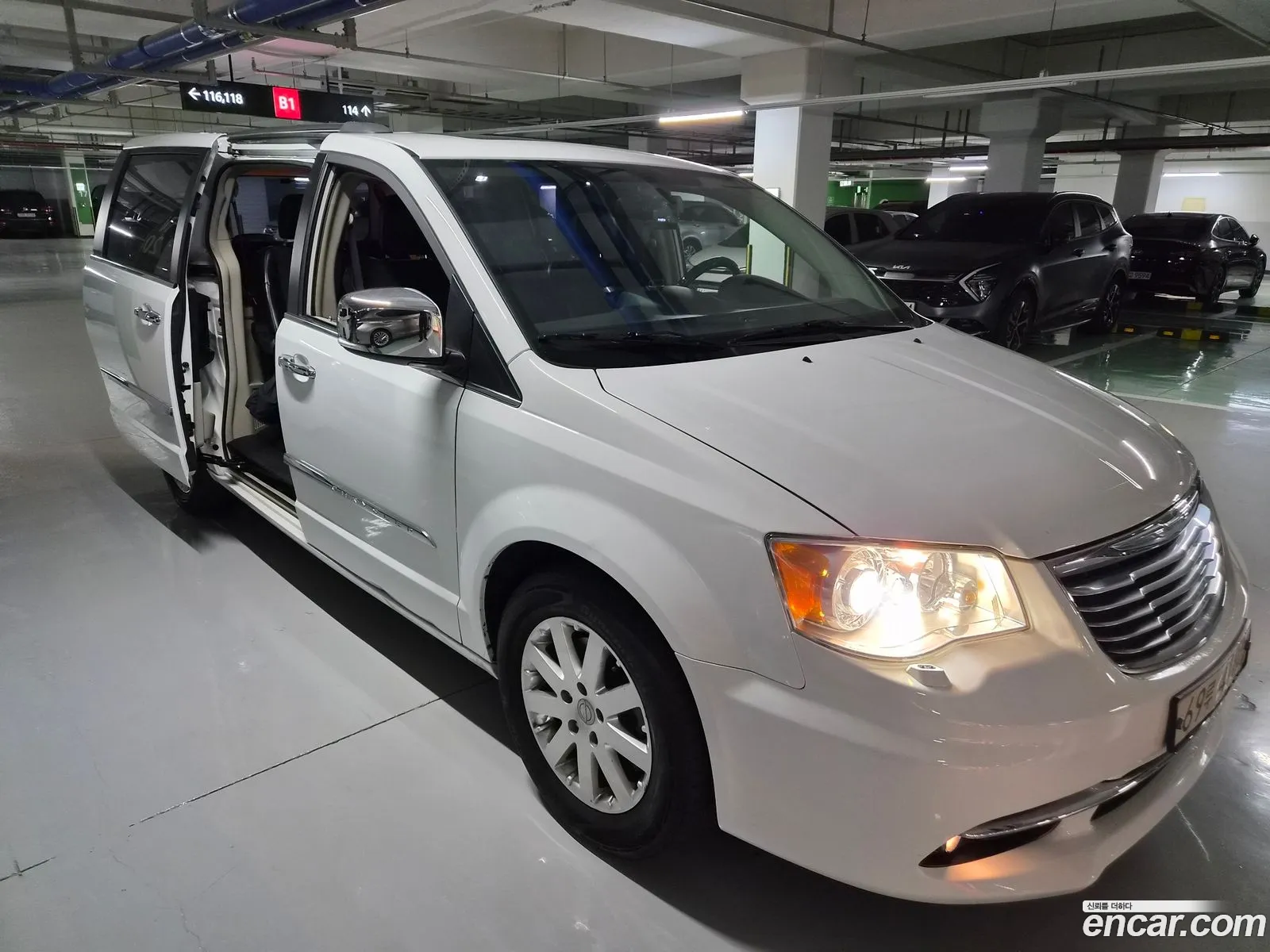 Chrysler Grand Voyager 2014 — 9