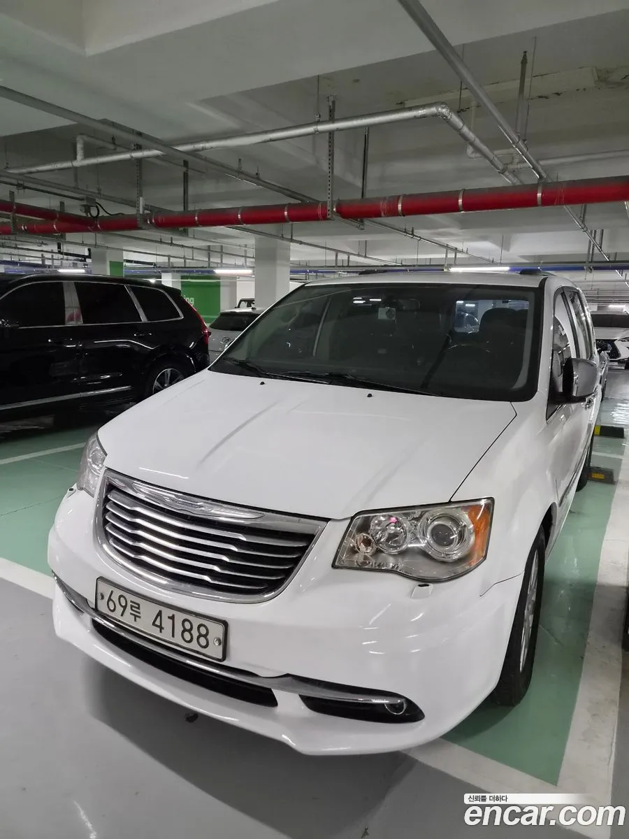 Chrysler Grand Voyager 2014 — 12