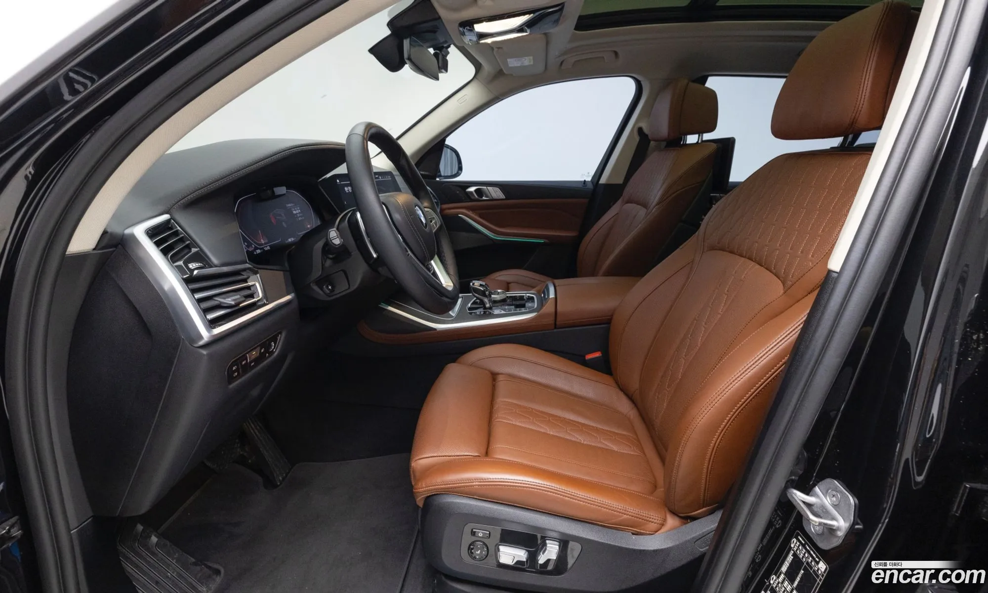 BMW X7 2022 — 7