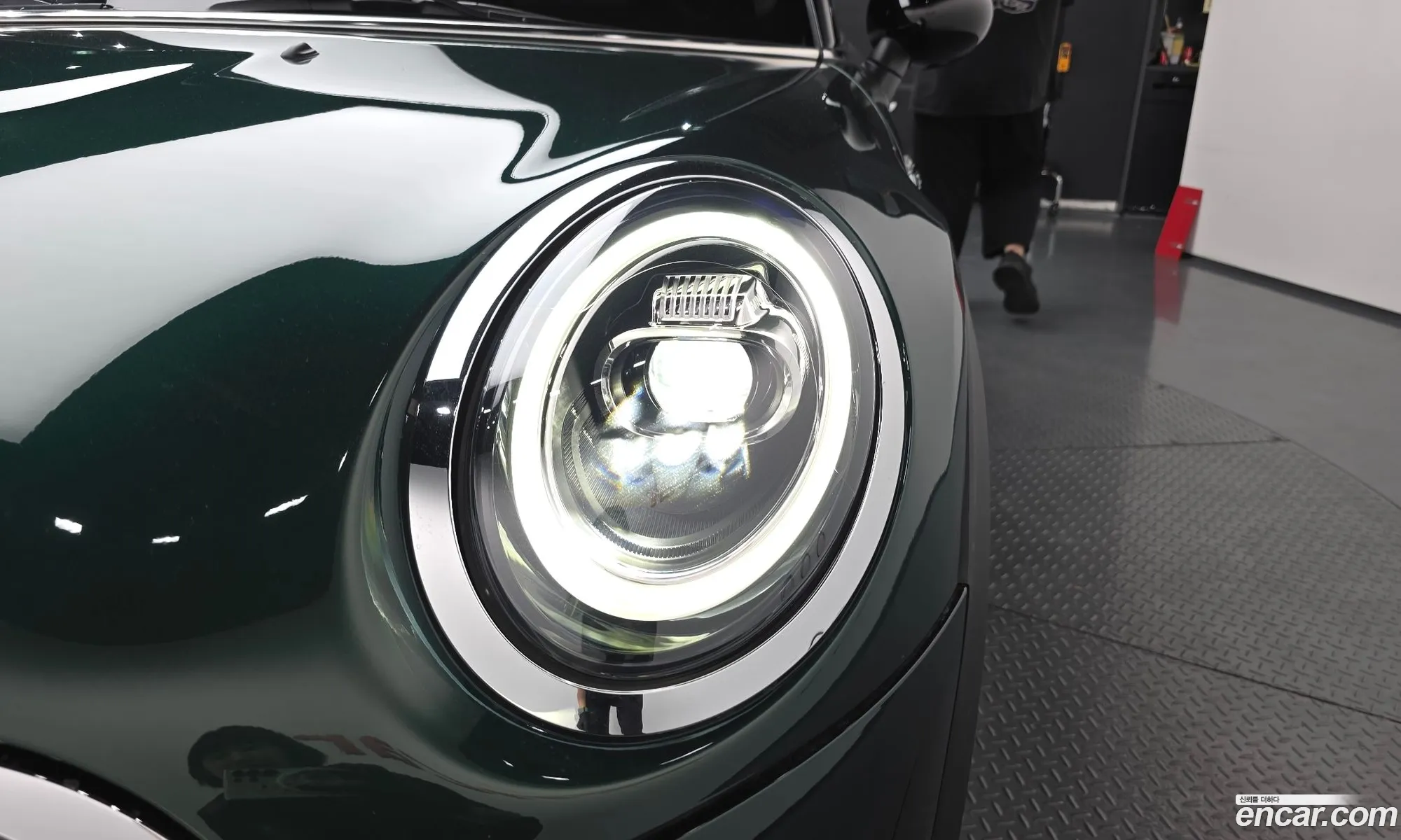 Mini Cooper S 2018 WMWXU310XK2D47121 — 32