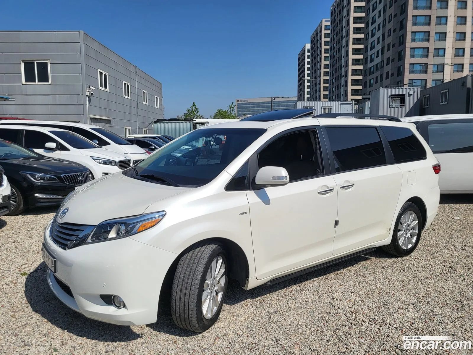 Toyota Sienna 2017 — 16
