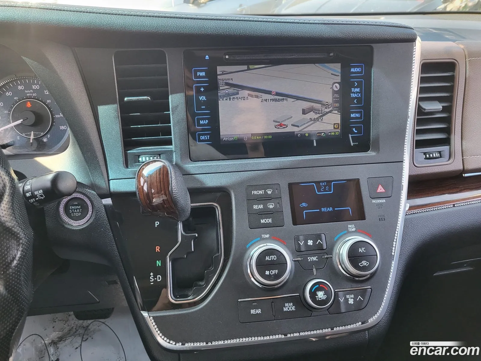Toyota Sienna 2017 — 6